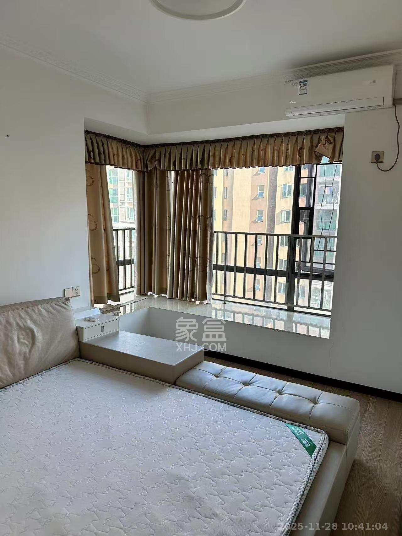 新城新世界一二三期 2室2厅1卫 2200.0元/月 新城新世界一二三期 2室2厅1卫 2200.0元/月室内图