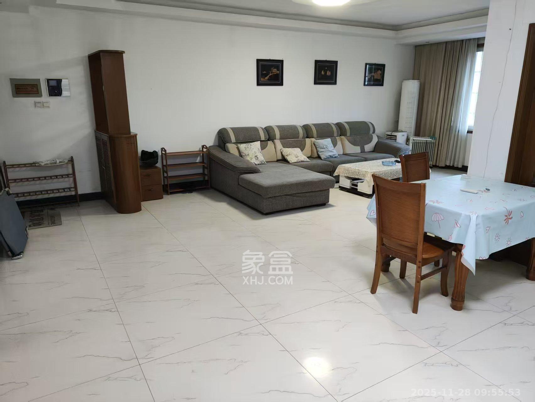 南锦家园 2室2厅1卫 2000.0元/月 南锦家园 2室2厅1卫 2000.0元/月室内图