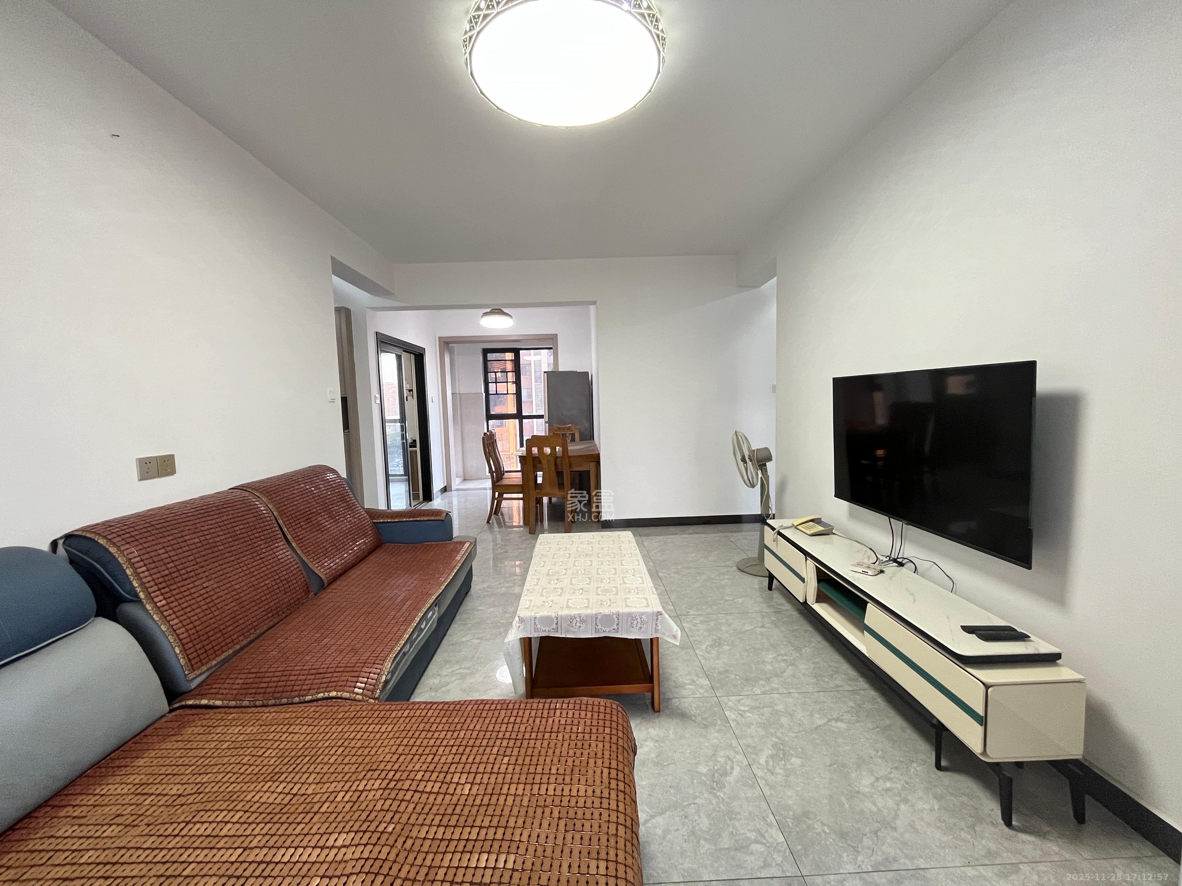 滨河嘉园 2室2厅1卫 2100.0元/月 滨河嘉园 2室2厅1卫 2100.0元/月室内图