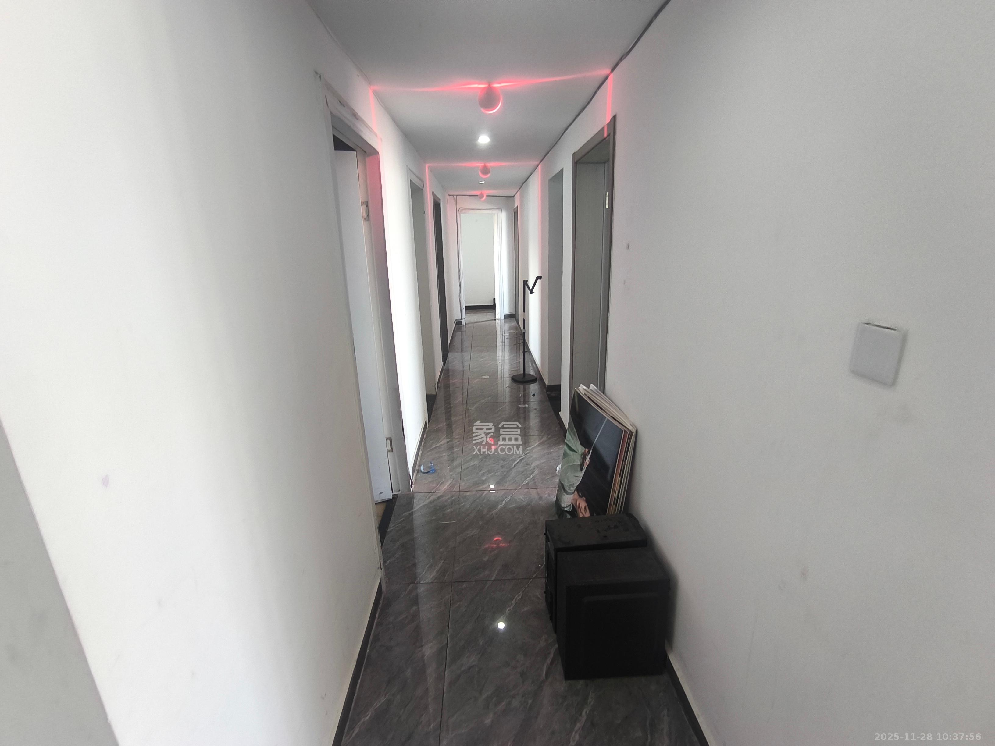 高桥现代商贸城 1室2厅1卫 4500.0元/月 高桥现代商贸城 1室2厅1卫 4500.0元/月室内图