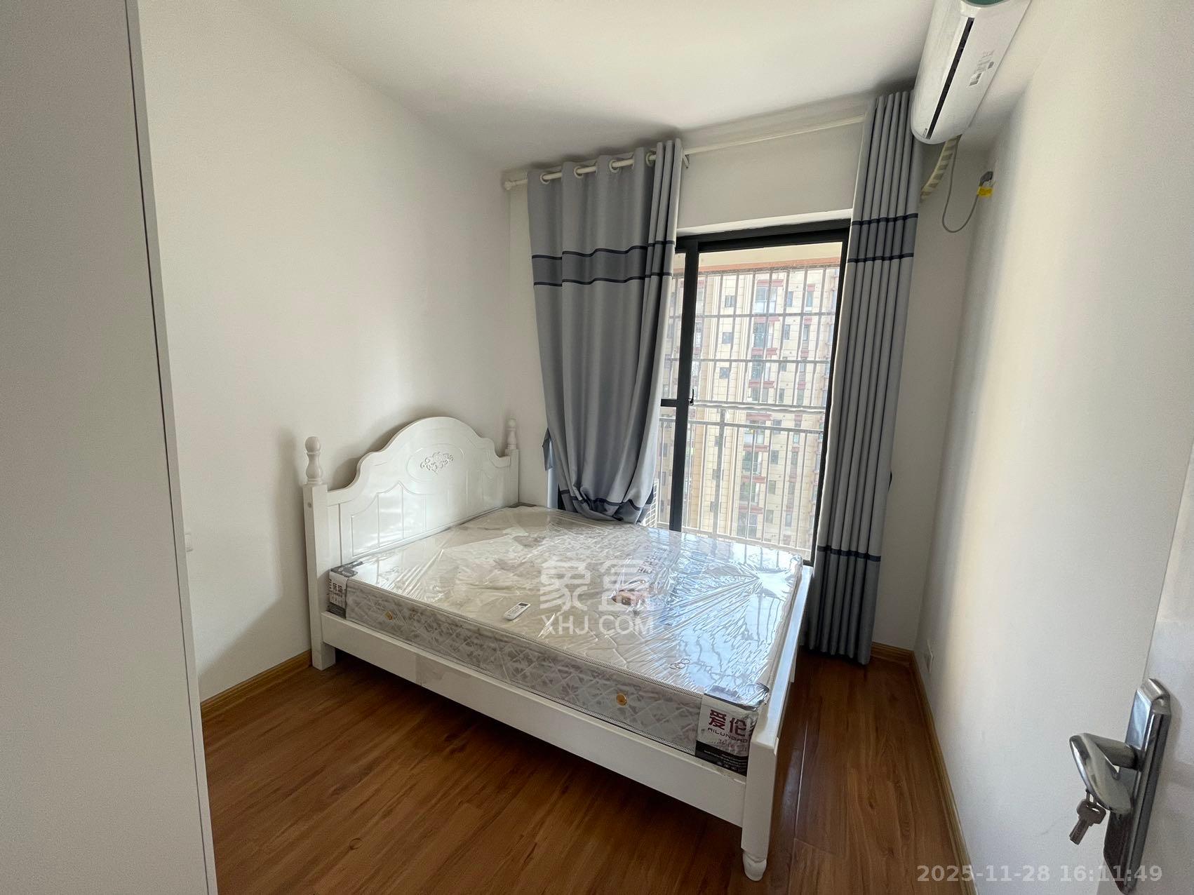 轻盐阳光CEO(轻盐雅苑)(轻奢时代)  3室2厅2卫    2300.0元/月室内图