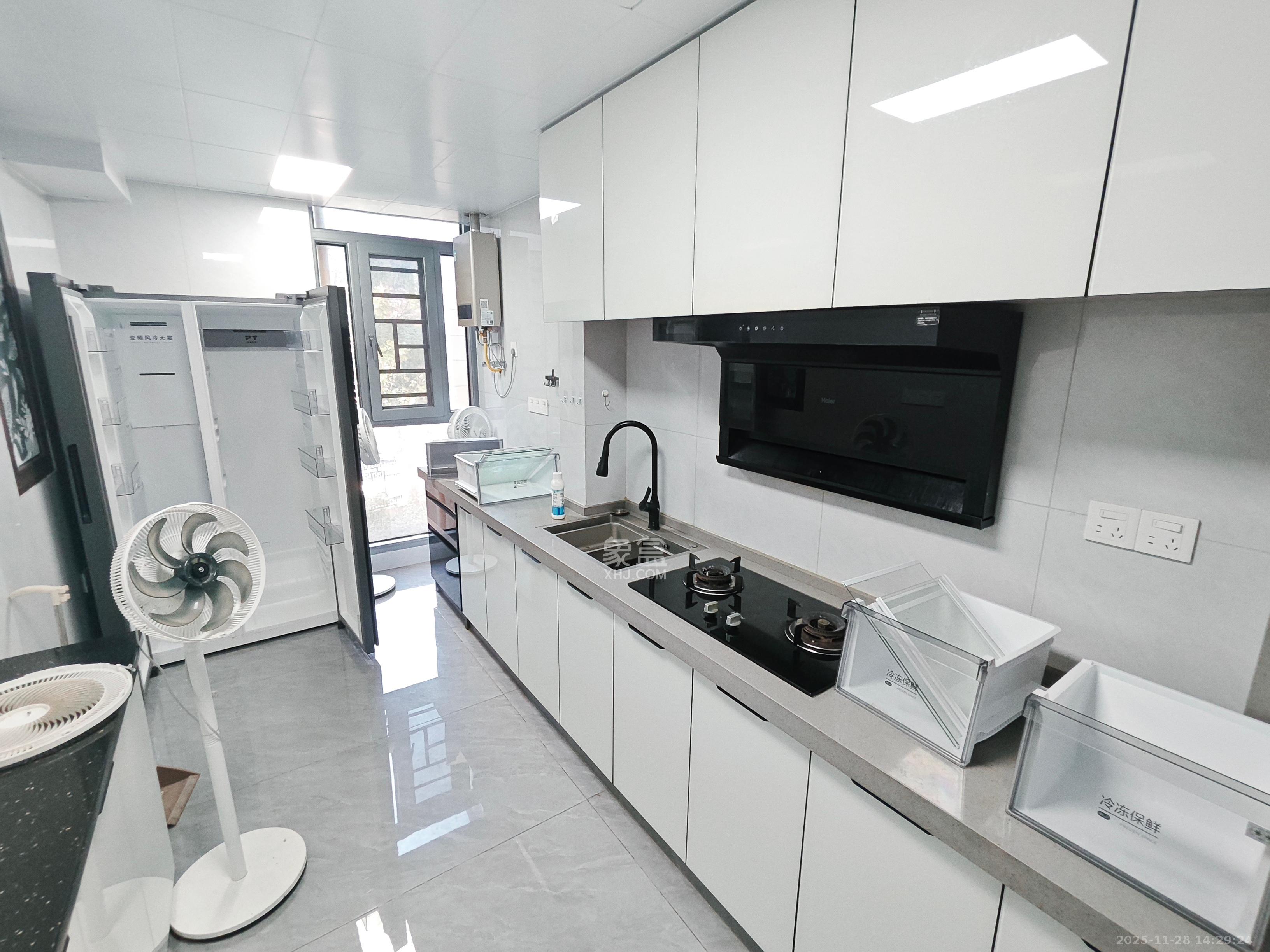 梅溪盛荟 3室2厅2卫 3000.0元/月 梅溪盛荟 3室2厅2卫 3000.0元/月室内图