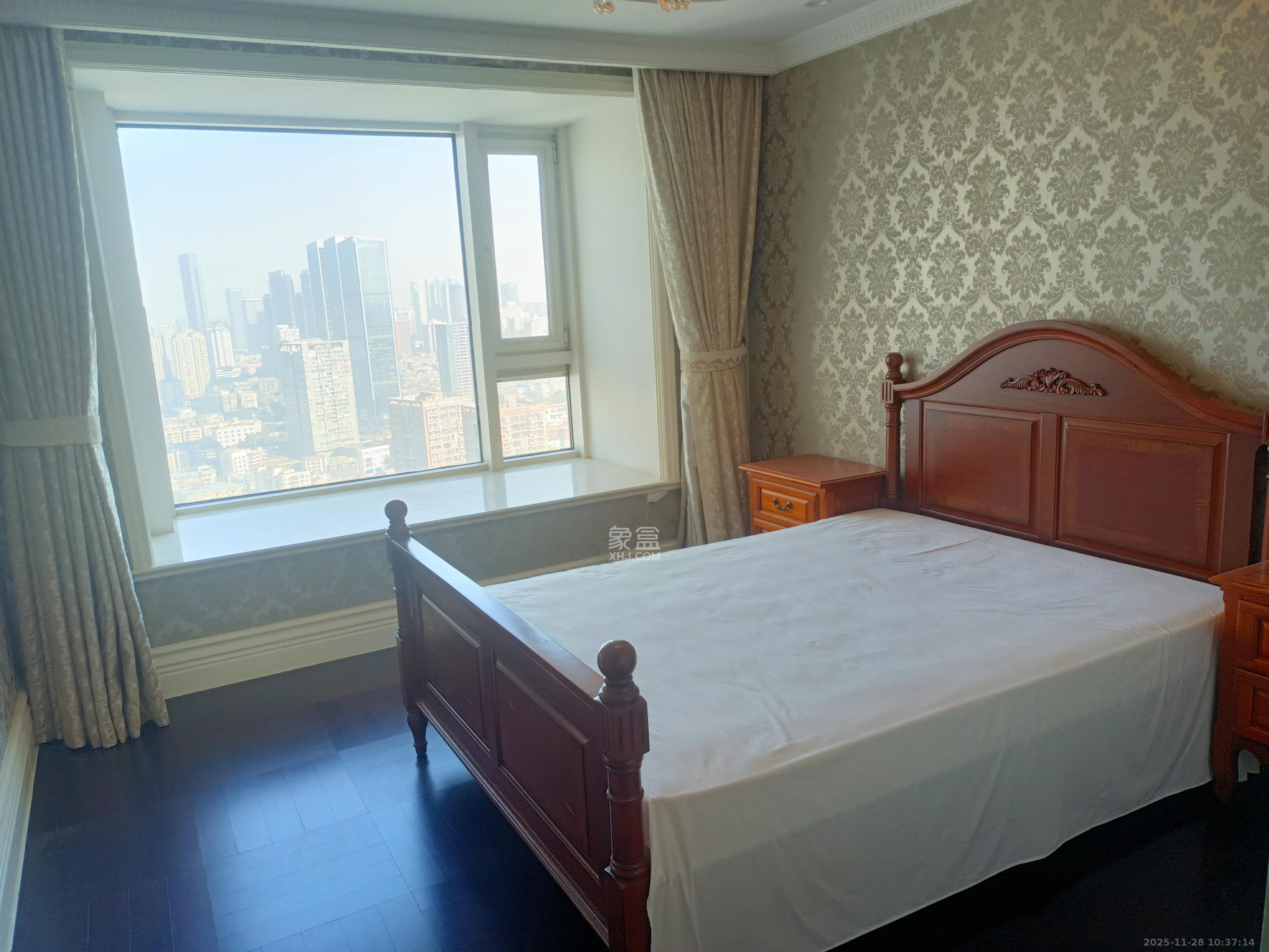 万达公馆 3室2厅4卫 8000.0元/月 万达公馆 3室2厅4卫 8000.0元/月室内图