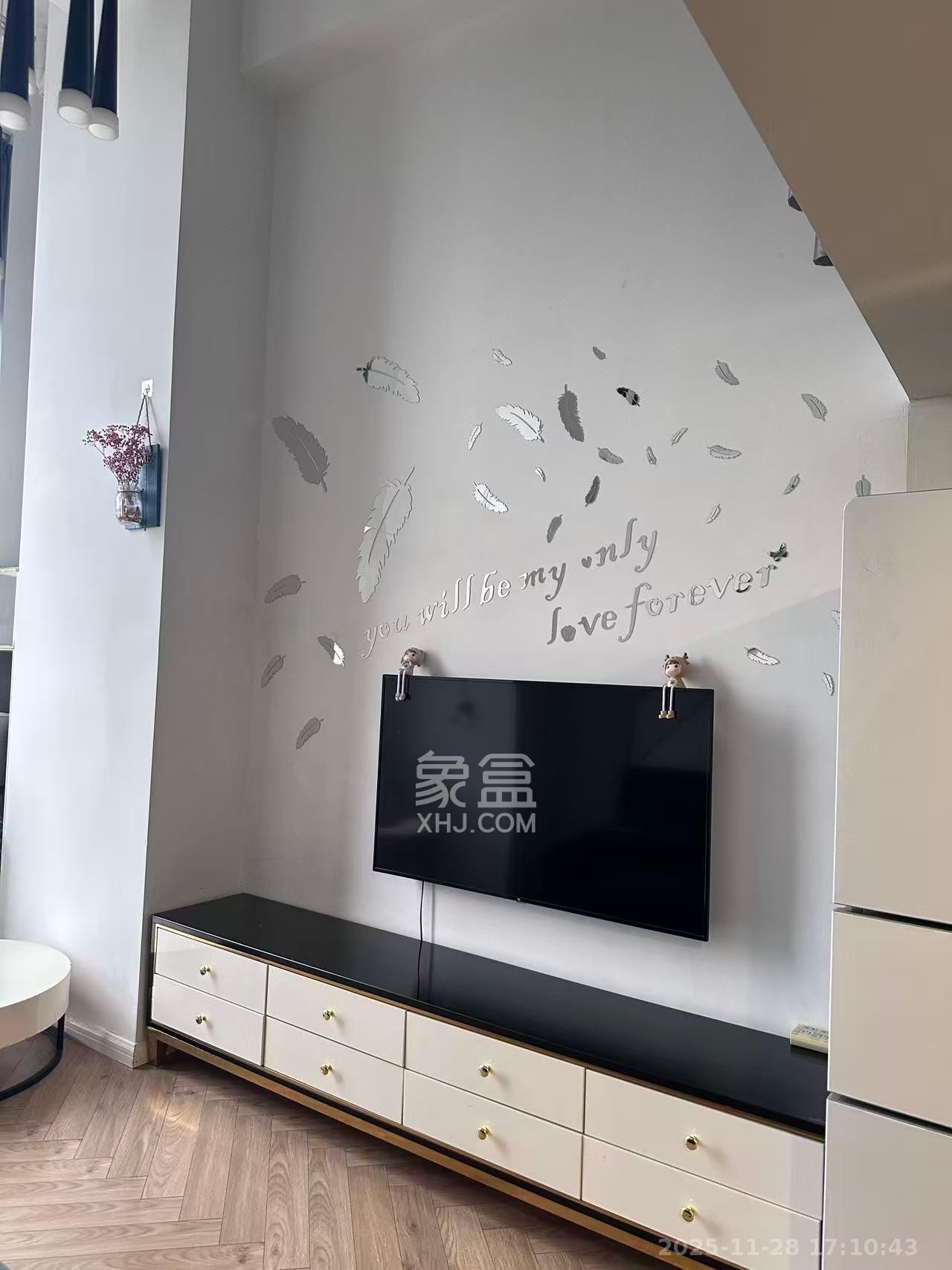 兰亭湾畔 1室1厅1卫 1800.0元/月 兰亭湾畔 1室1厅1卫 1800.0元/月室内图