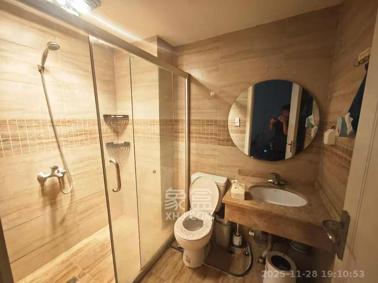 共和世家 1室1厅1卫 2000.0元/月 共和世家 1室1厅1卫 2000.0元/月室内图