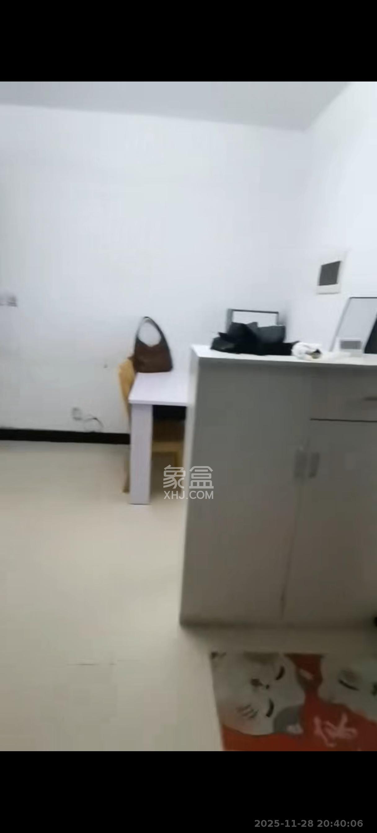 锦湘国际星城三期（锦绣苑）  1室1厅1卫    1650.0元/月