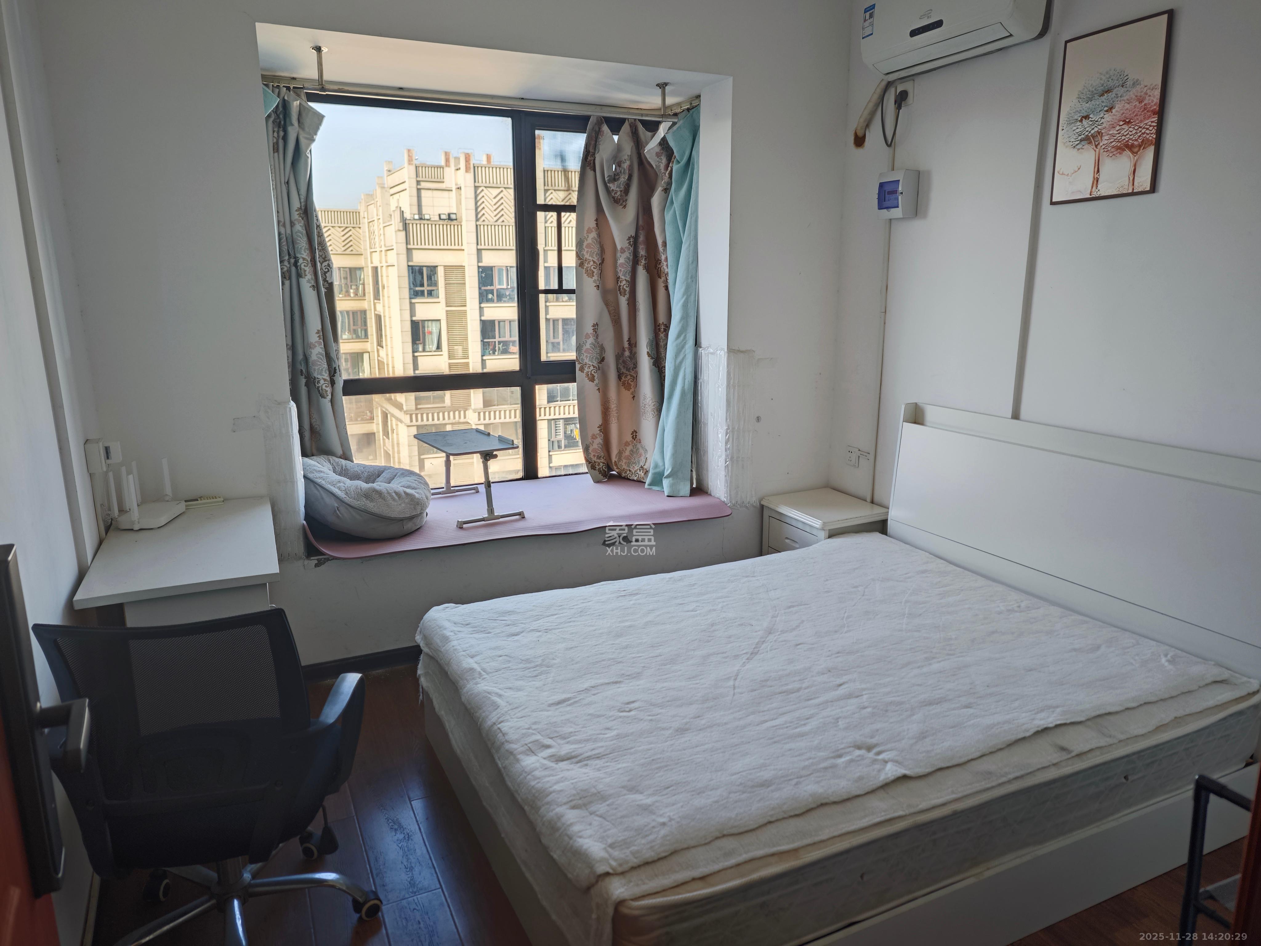 润和滨江府 5室1厅2卫 2200.0元/月 润和滨江府 5室1厅2卫 2200.0元/月室内图