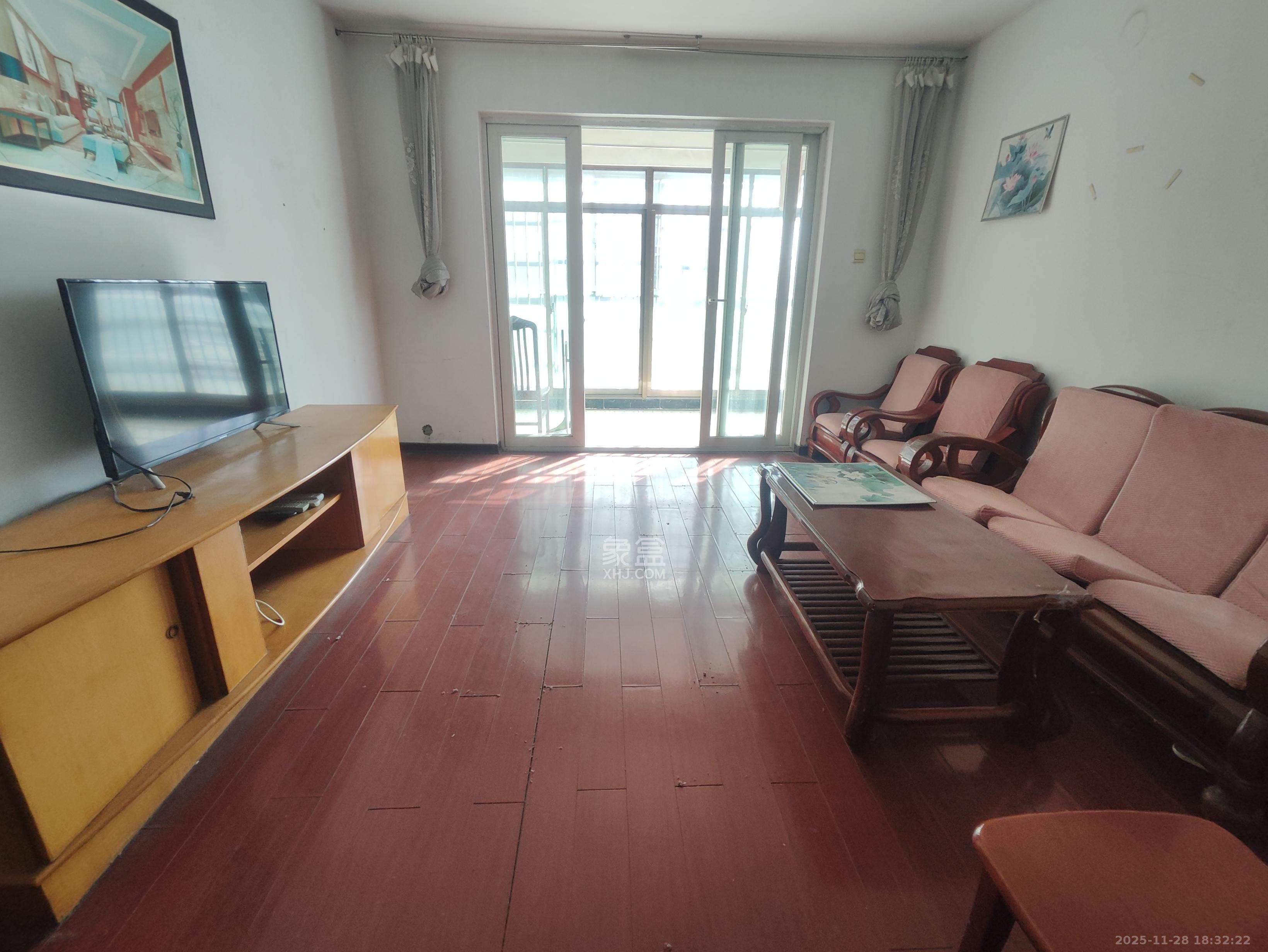 丽星景园  2室2厅1卫    1900.0元/月