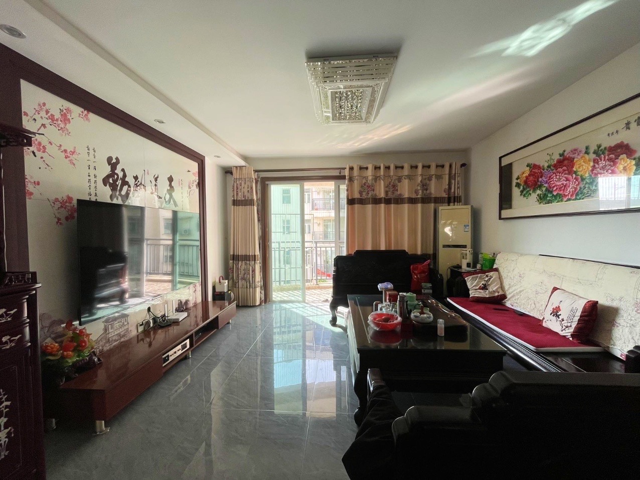 展兴高新花园  3室2厅2卫    145.0万