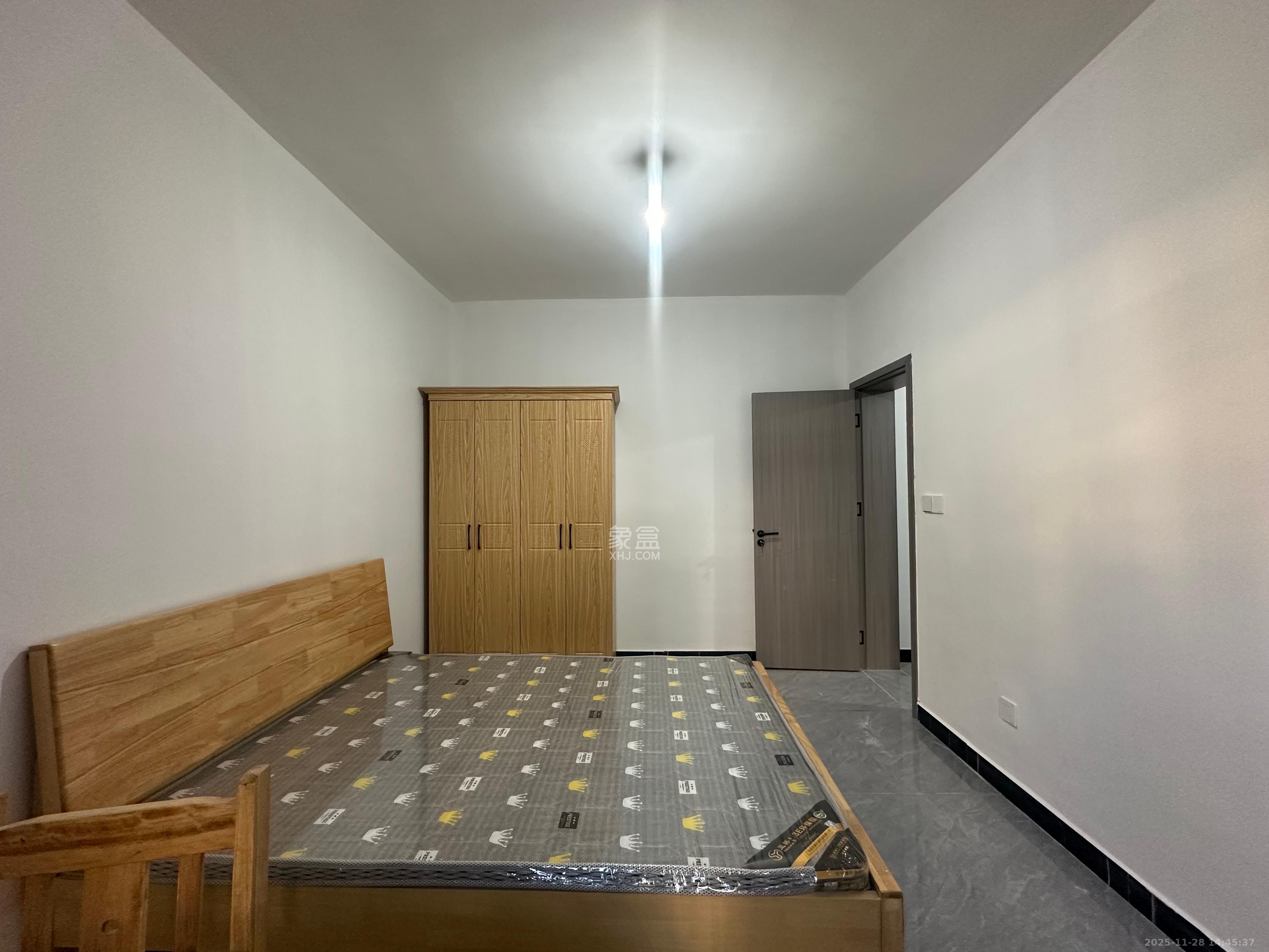 红旗区四片  1室1厅1卫    1200.0元/月