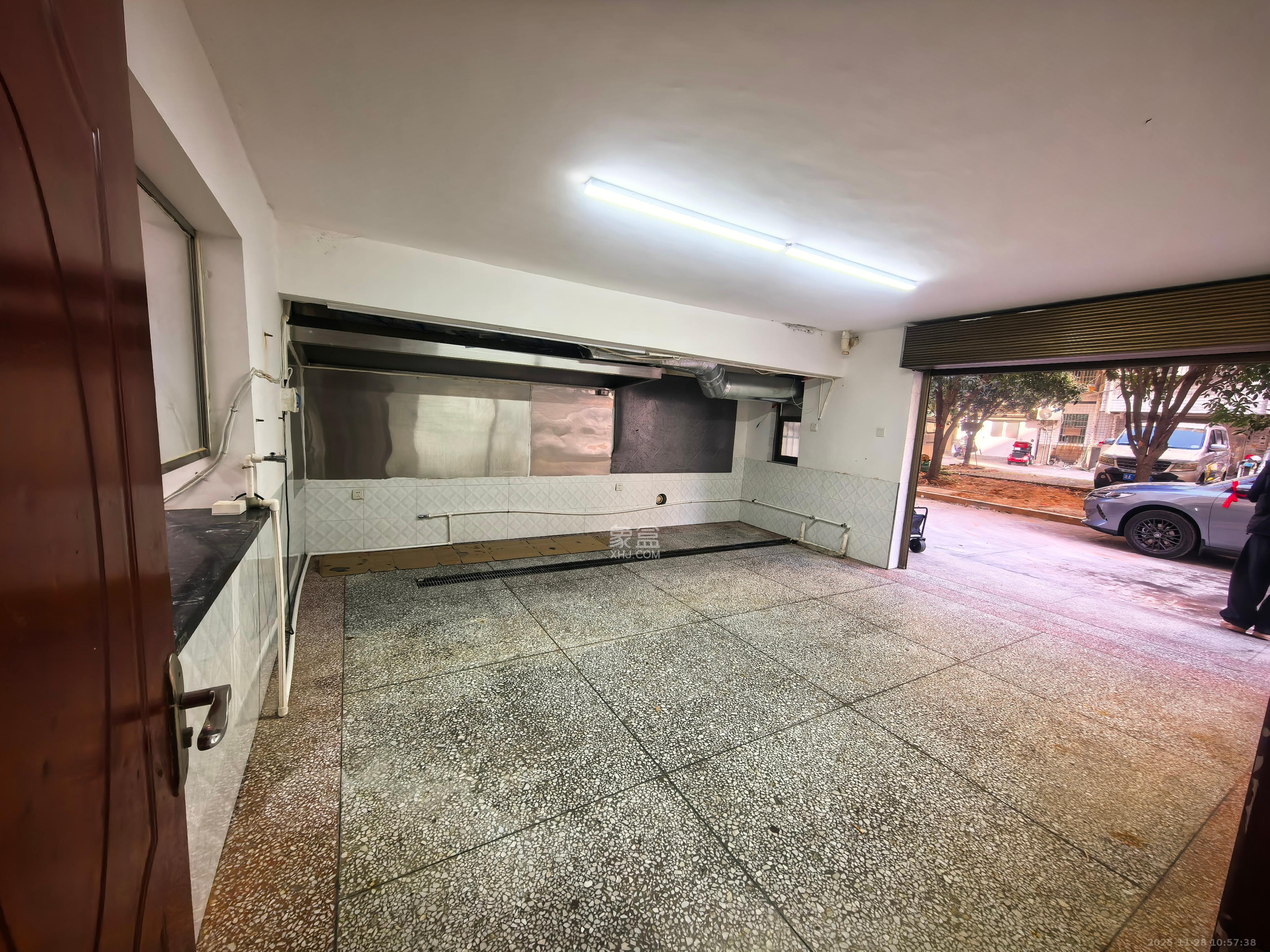 金峰园   120.0㎡      6000.0元/月室内图