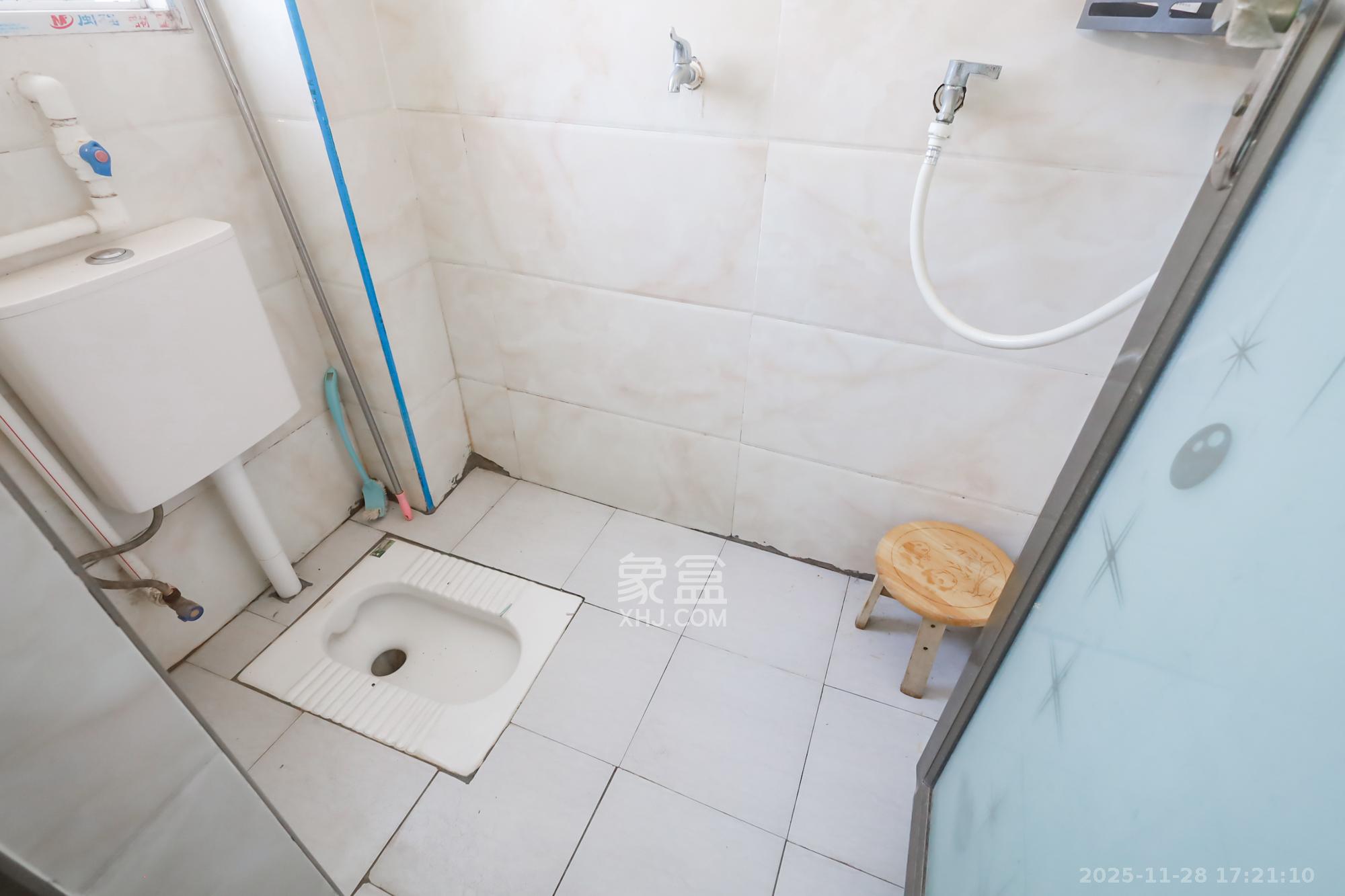 望月湖小区六片(湖中社区六片小区) 2室1厅1卫 40.0万 望月湖小区六片(湖中社区六片小区) 2室1厅1卫 40.0万卫生间