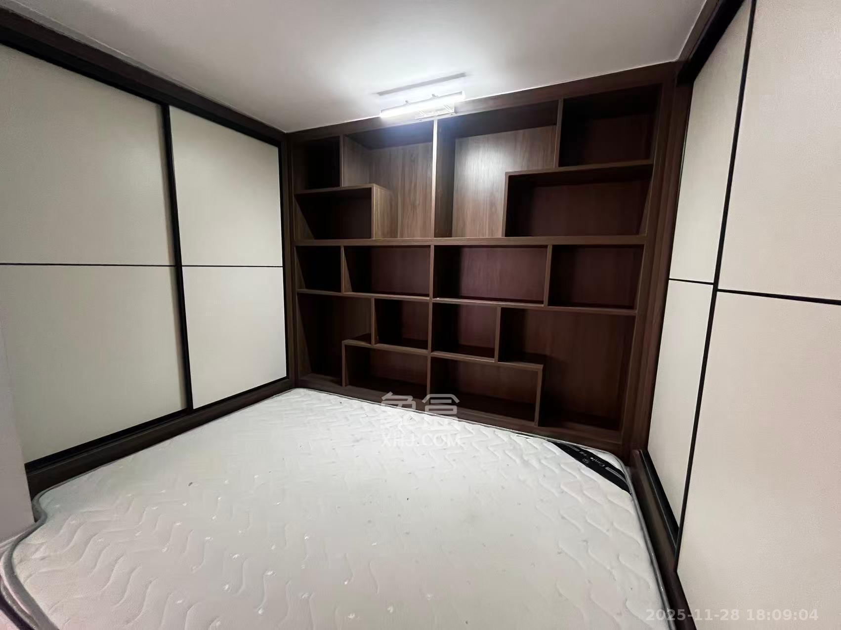 龙湖新壹城  1室1厅1卫    2200.0元/月室内图