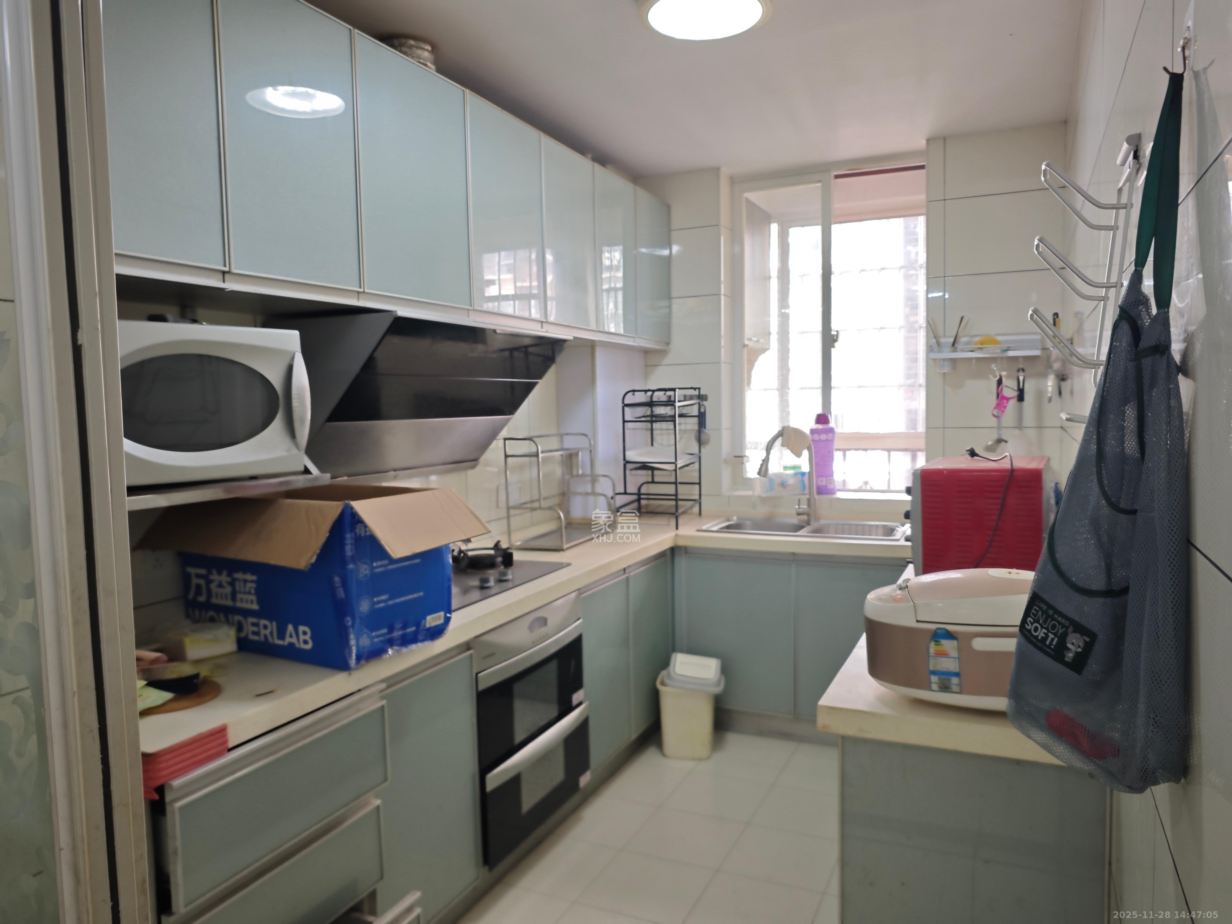 城市山水豪园（山水城市风景）  3室2厅2卫    2600.0元/月室内图