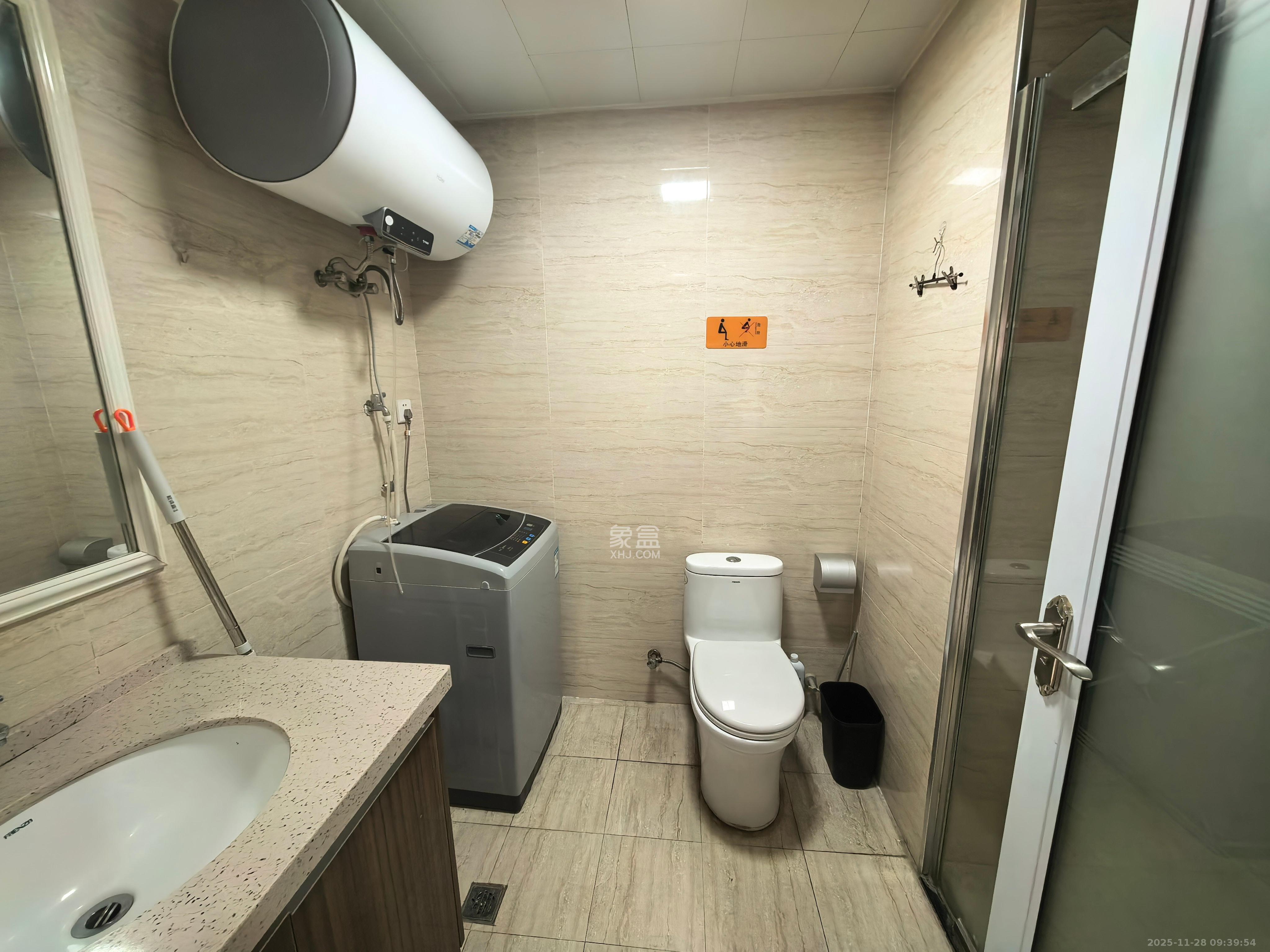 方略城市广场  1室1厅1卫    1500.0元/月室内图