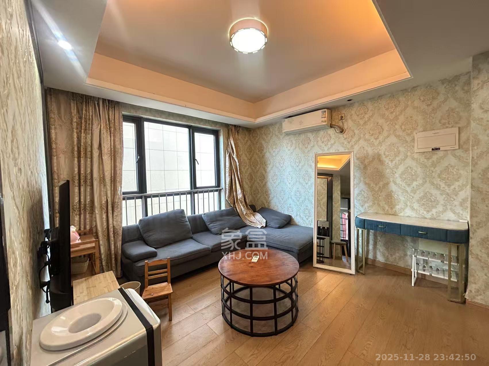 德思勤城市广场（宝格丽公寓）  1室1厅1卫    3200.0元/月