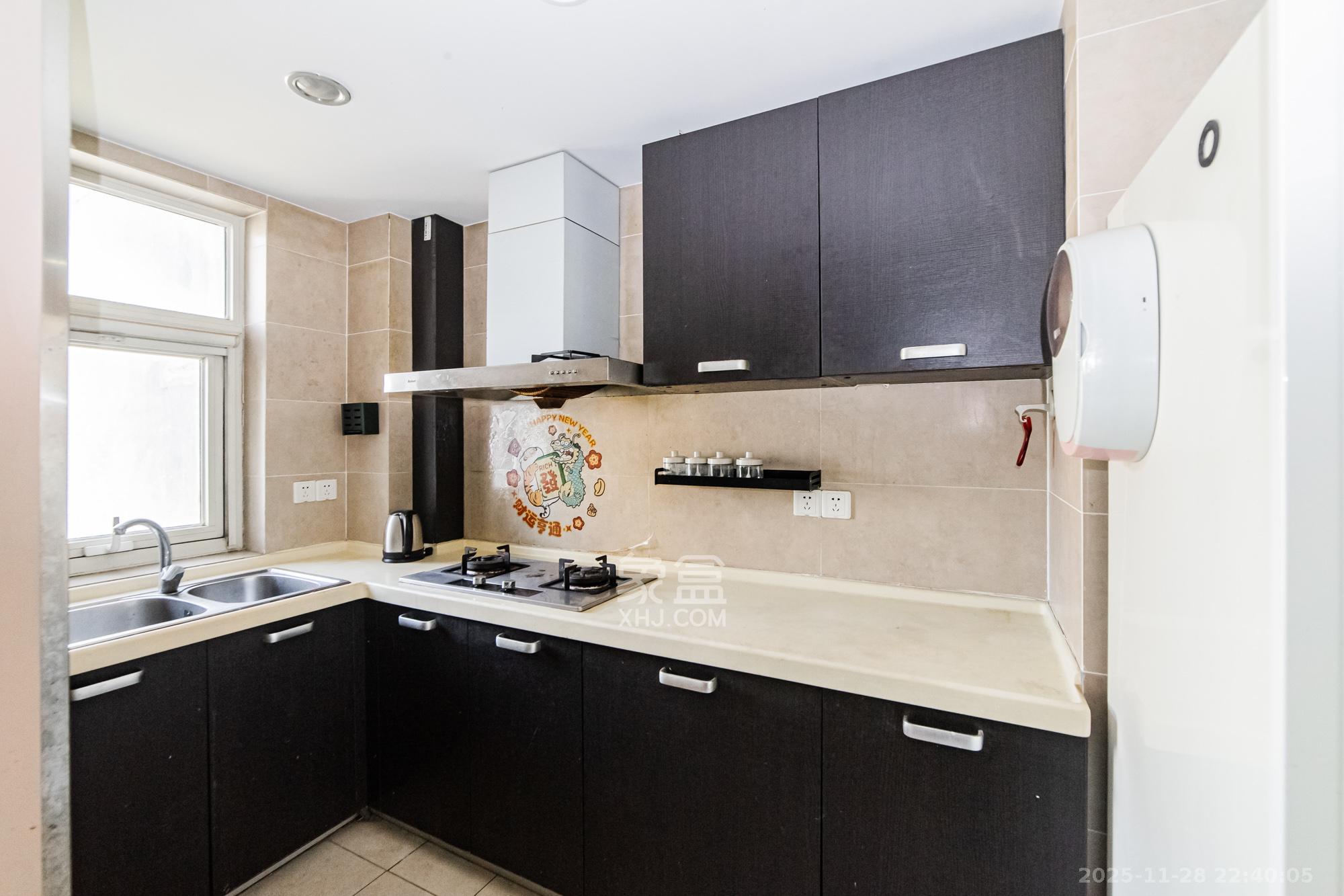 北辰三角洲D3区 3室2厅2卫 170.0万 北辰三角洲D3区 3室2厅2卫 170.0万厨房