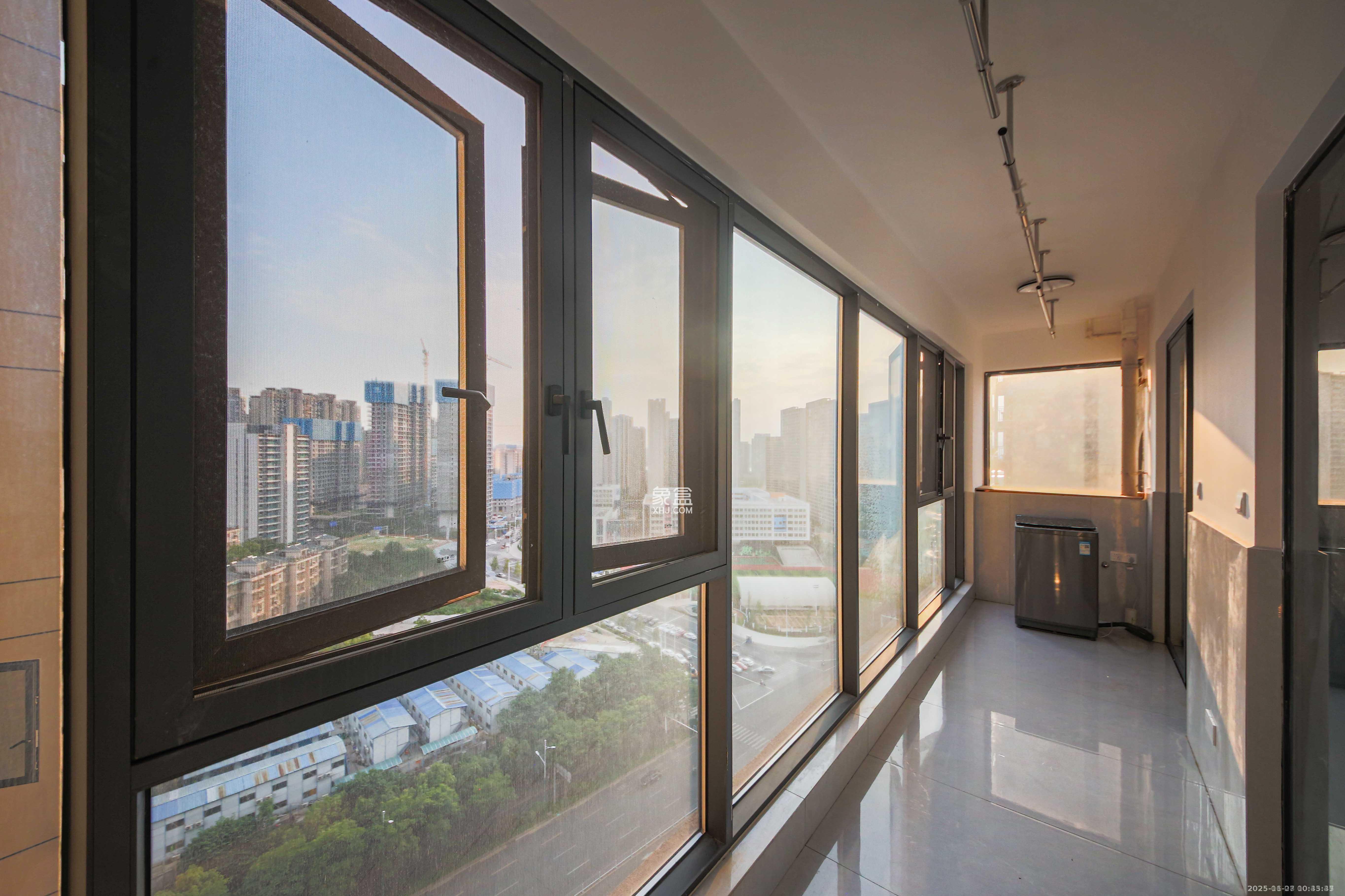 中建钰和城 3室2厅2卫 3100.0元/月 中建钰和城 3室2厅2卫 3100.0元/月室内图