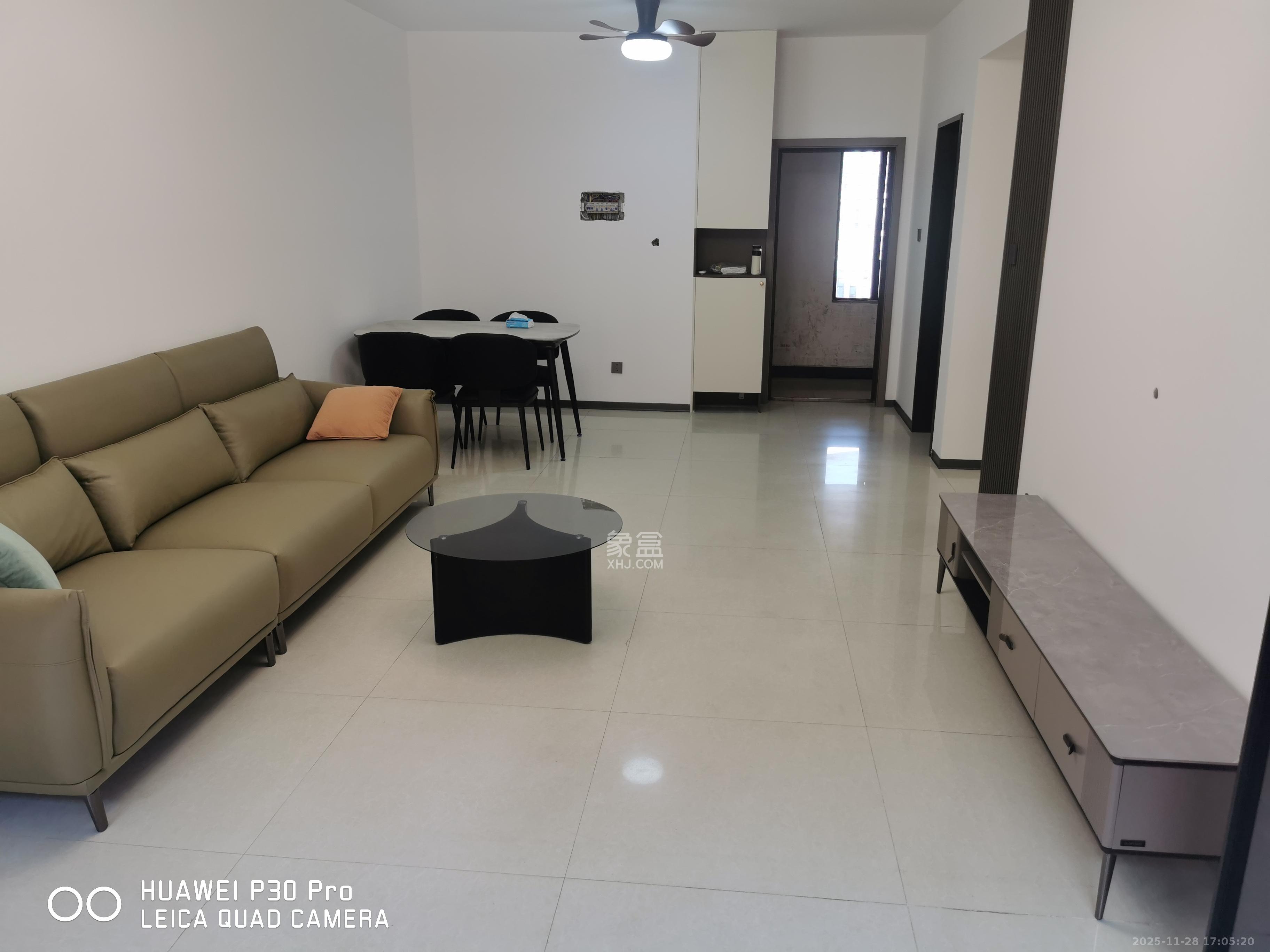 天园假日  2室2厅1卫    2600.0元/月