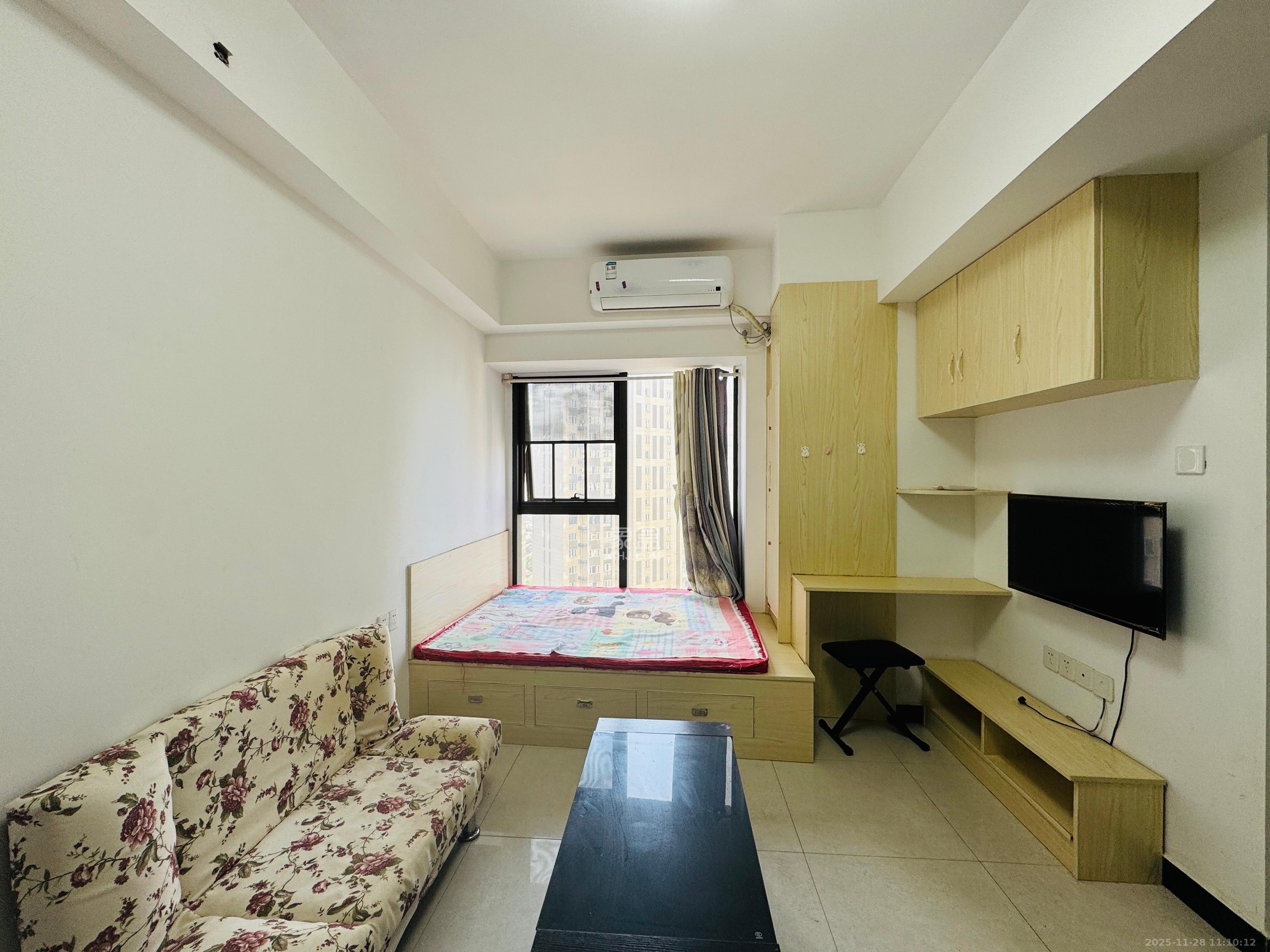 当代滨江MOMA  1室1厅1卫    1200.0元/月室内图