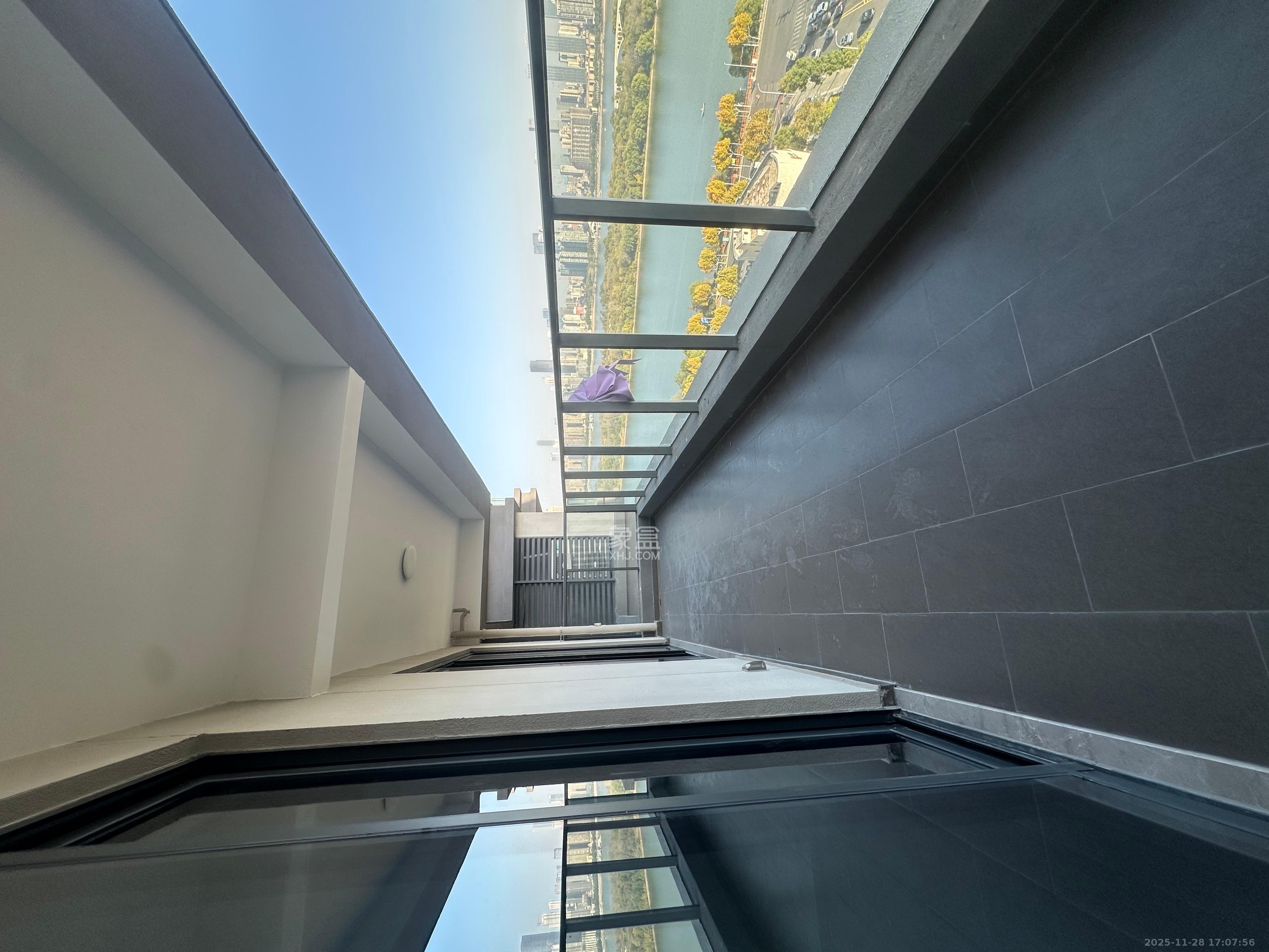 江山印  4室2厅3卫    16000.0元/月室内图