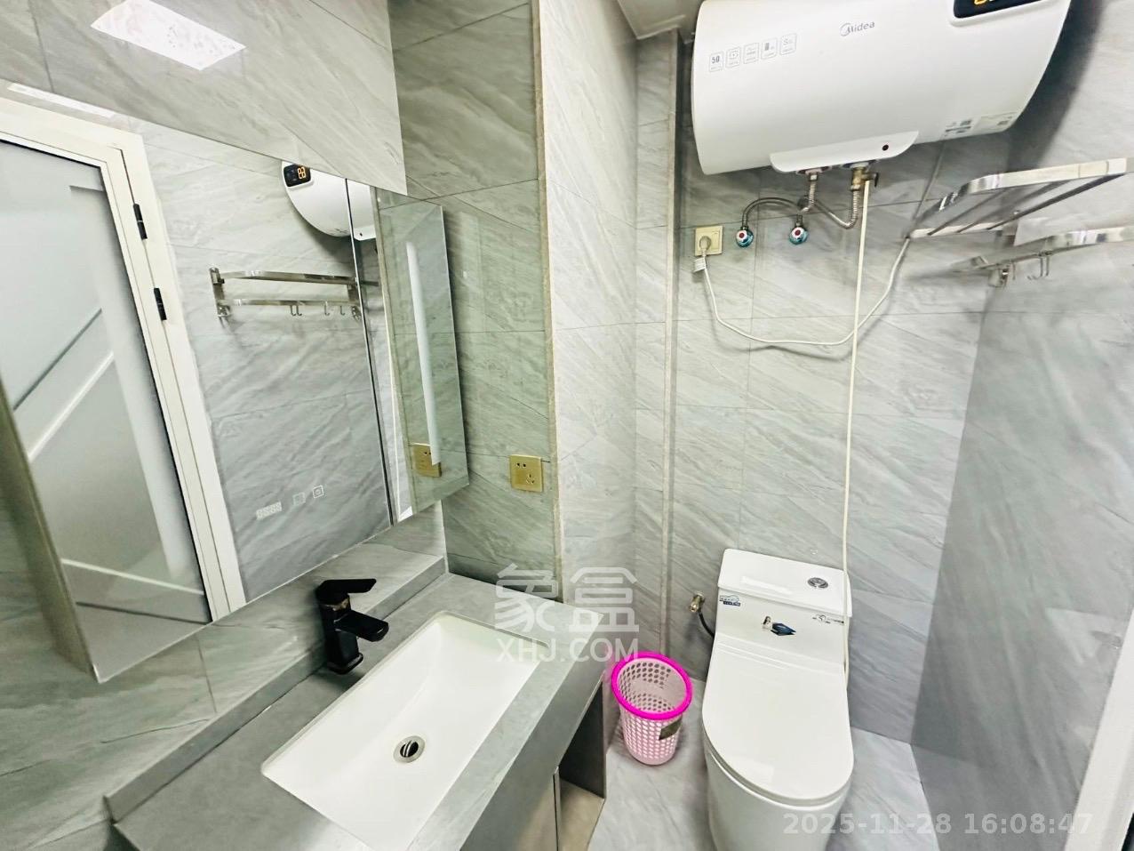 龙湖湘江星座(祺鑫星座公寓) 1室1厅1卫 1400.0元/月 龙湖湘江星座(祺鑫星座公寓) 1室1厅1卫 1400.0元/月室内图