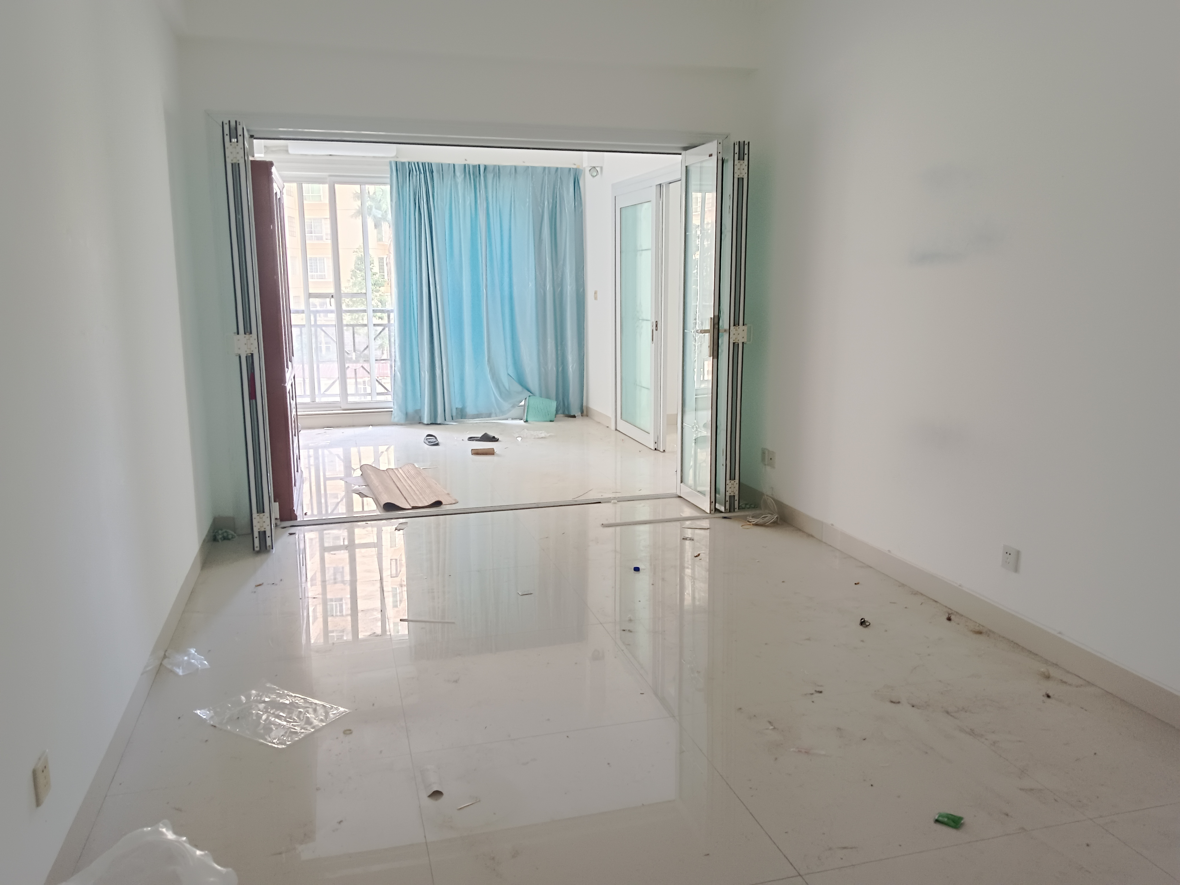 兴力国际大厦  2室2厅1卫    3300.0元/月室内图