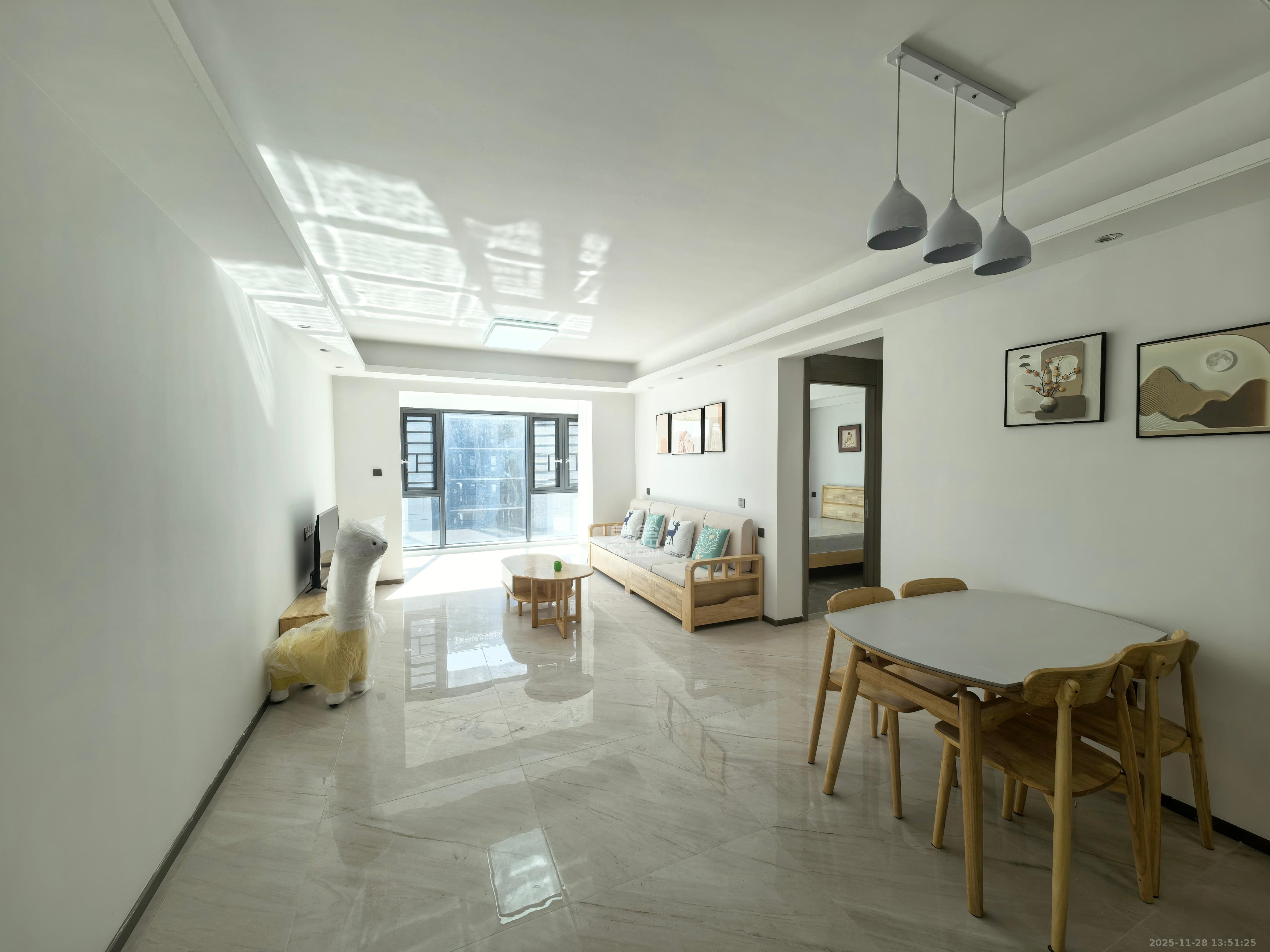 碧桂园博萃梅溪 3室2厅2卫 3500.0元/月 碧桂园博萃梅溪 3室2厅2卫 3500.0元/月室内图