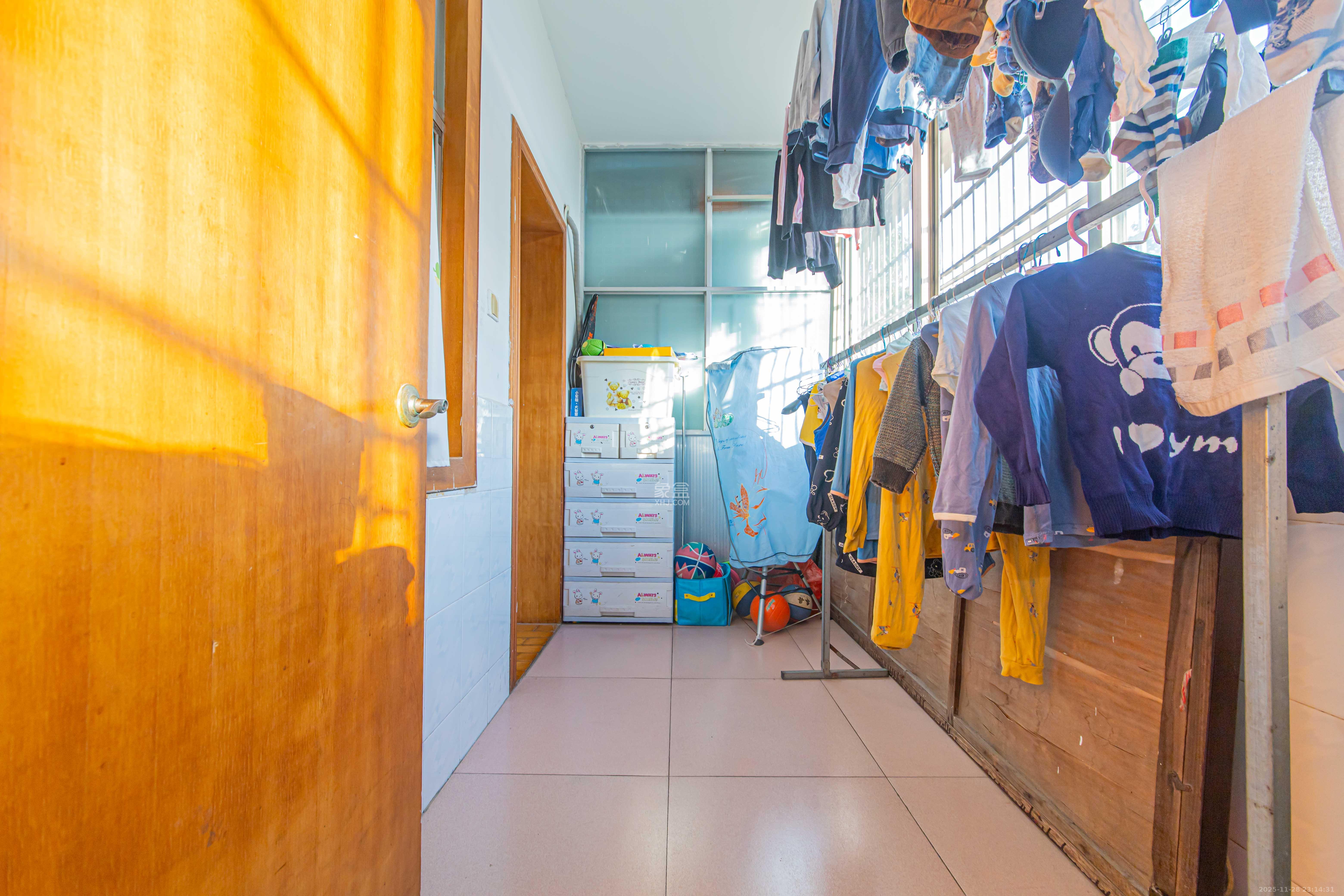 黑石铺路48所家属区(第四十八研究所) 3室2厅2卫 75.0万 黑石铺路48所家属区(第四十八研究所) 3室2厅2卫 75.0万阳台