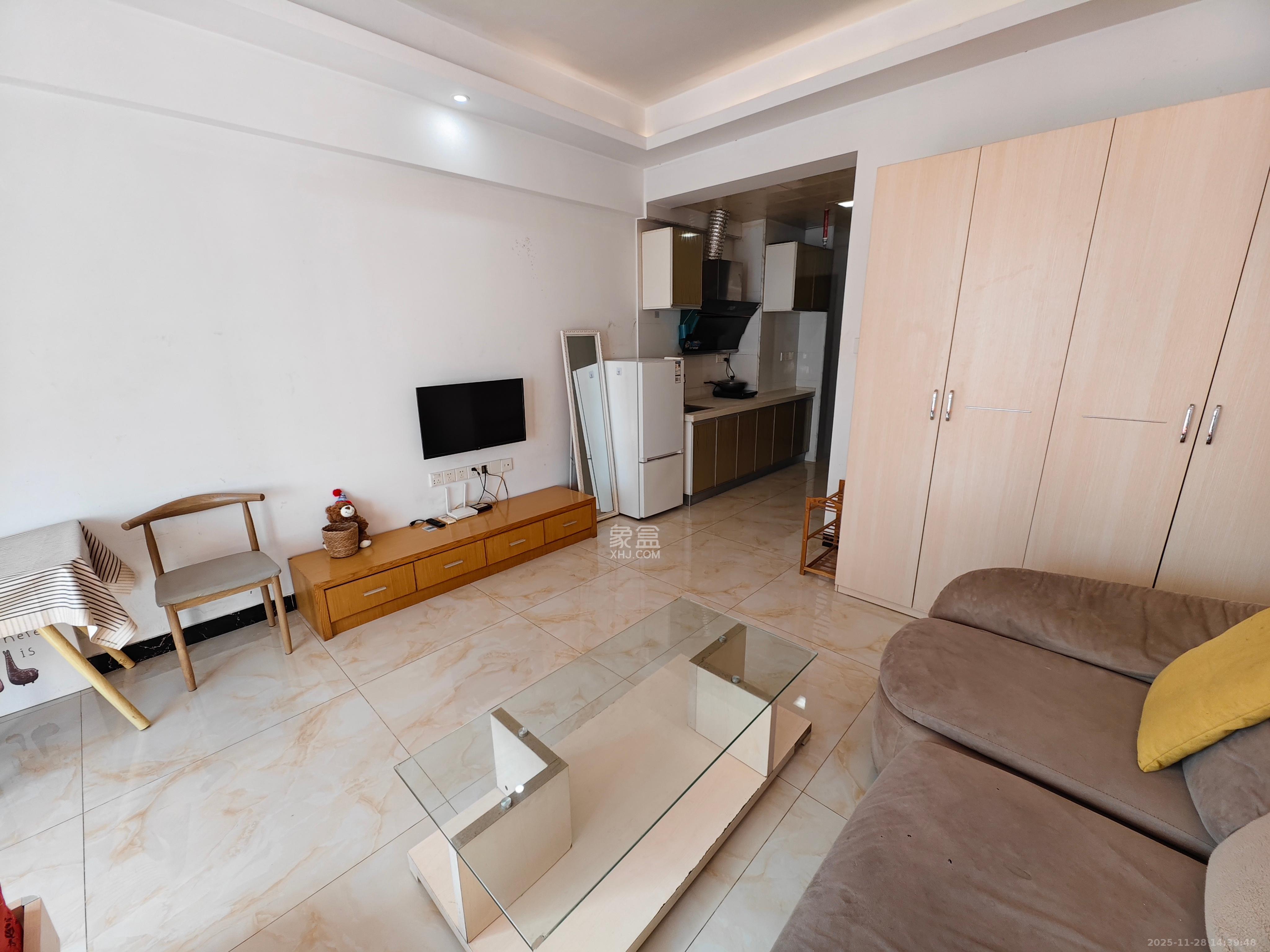 方略城市广场  1室1厅1卫    1400.0元/月室内图