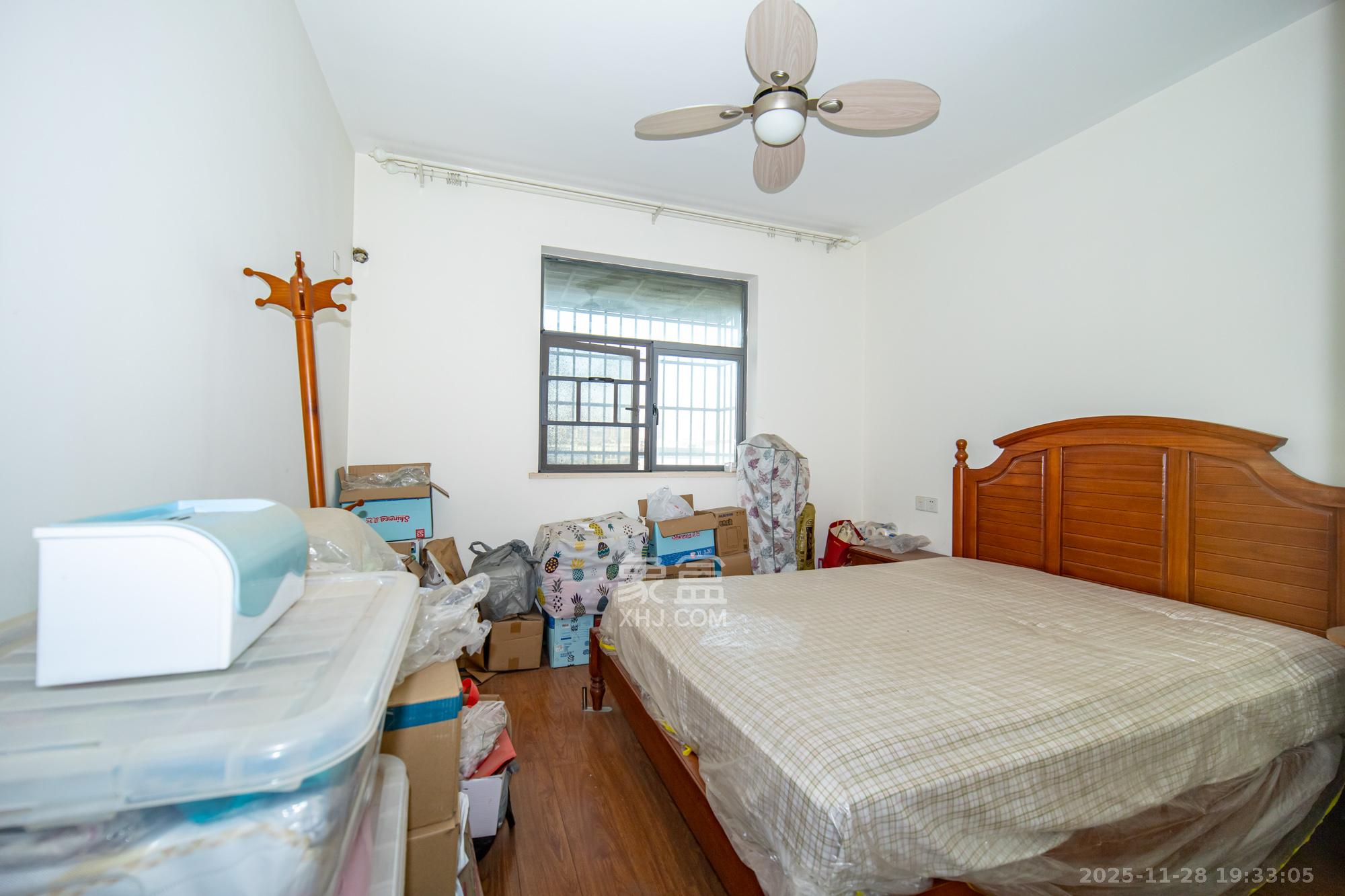 长永佳苑 1室2厅1卫 52.8万 长永佳苑 1室2厅1卫 52.8万卧室