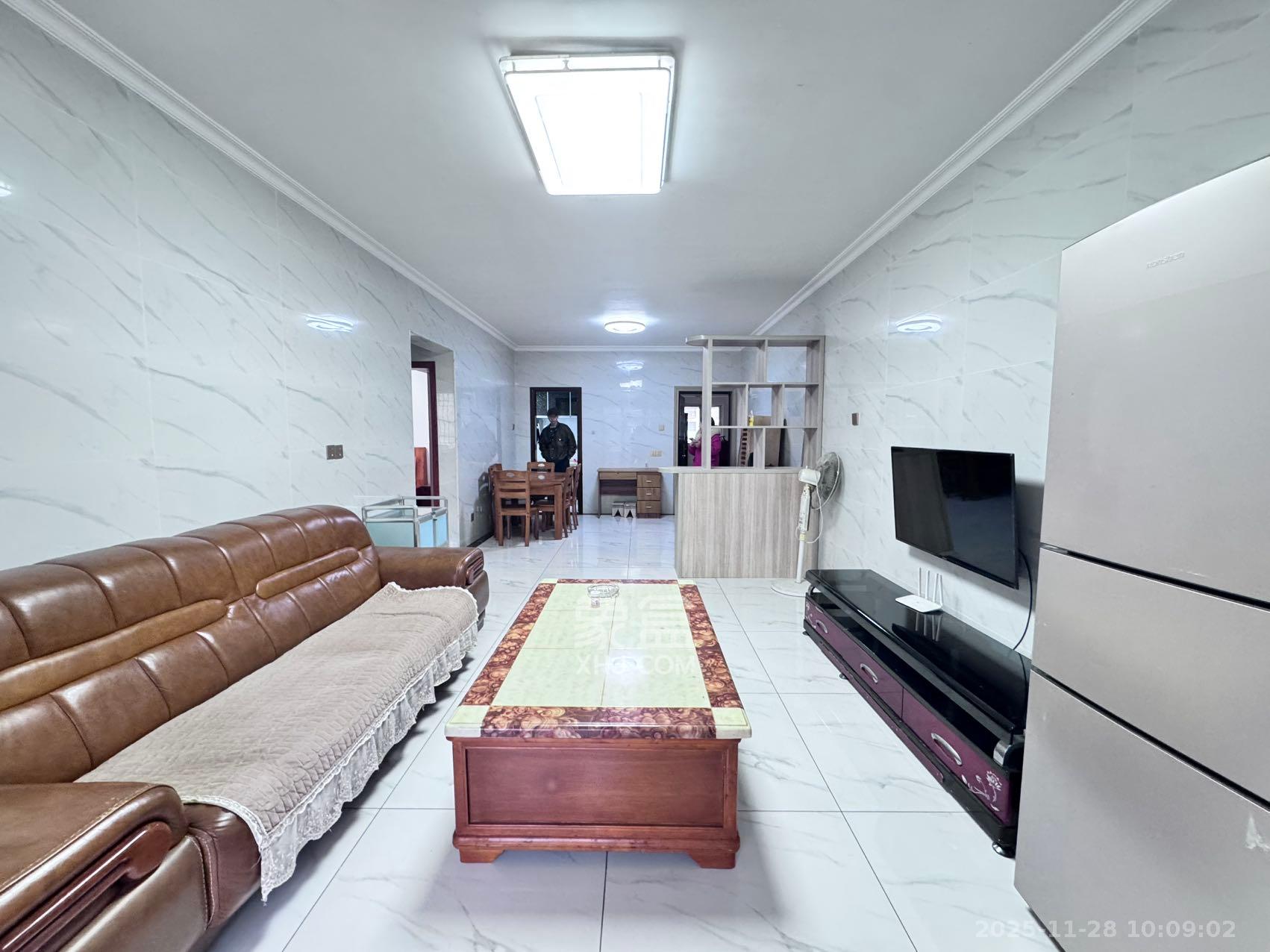 桥头家苑一期 2室1厅1卫 1600.0元/月 桥头家苑一期 2室1厅1卫 1600.0元/月室内图