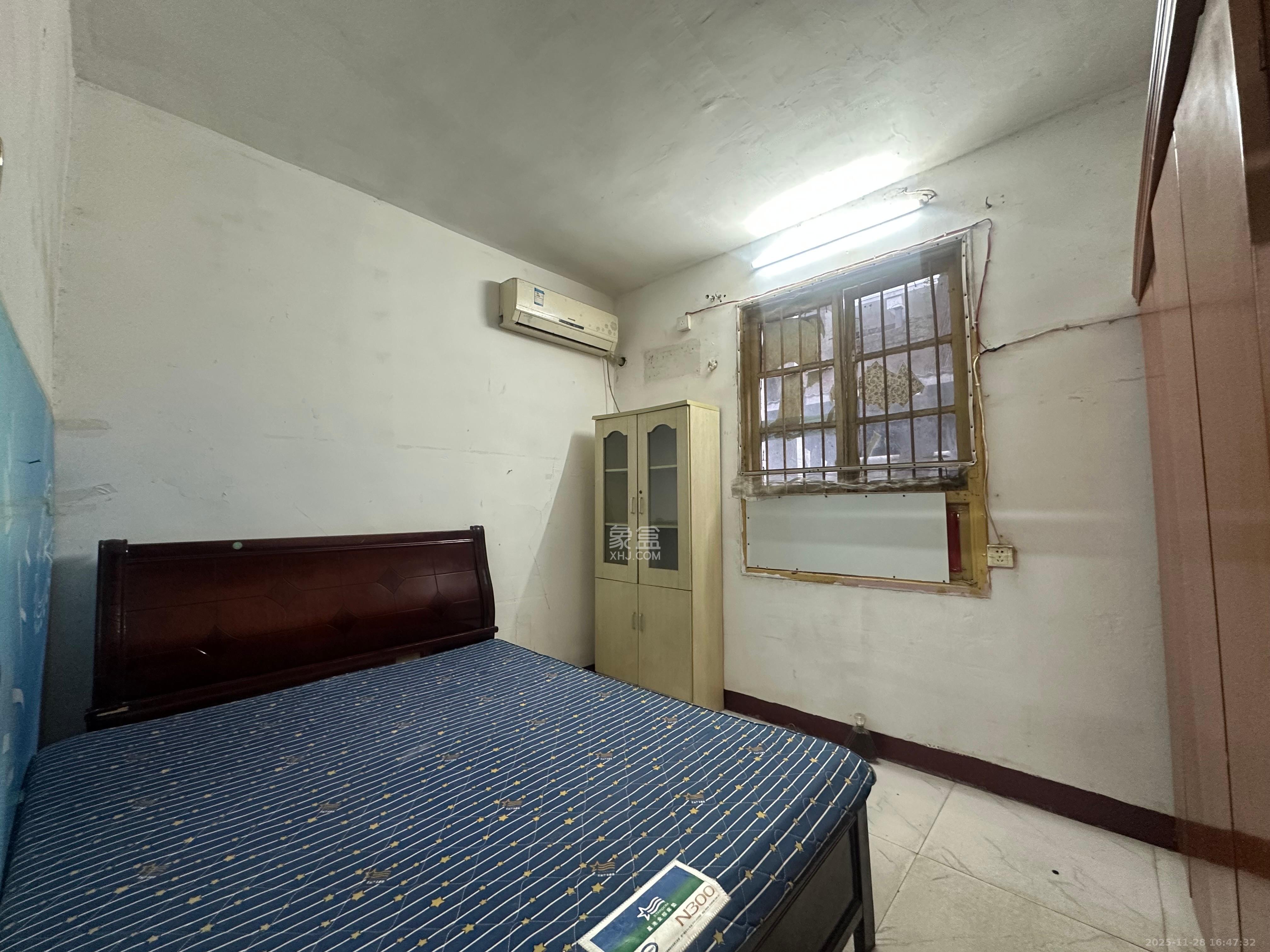 军属新村  1室0厅0卫    1000.0元/月