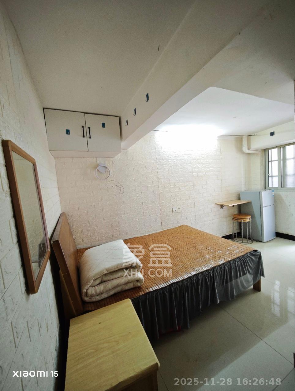 向韶村  1室1厅1卫    700.0元/月室内图