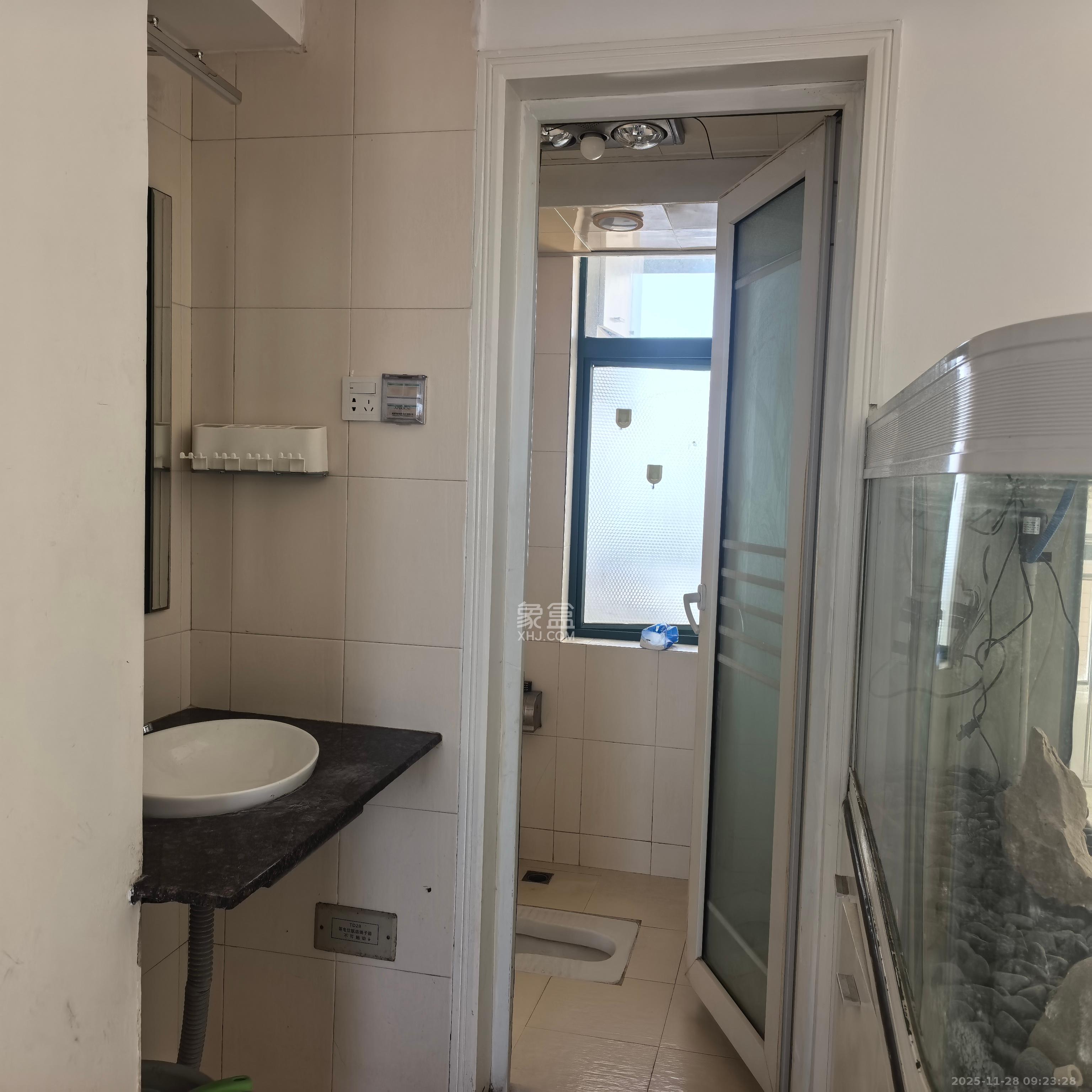 华韵城市风情 3室2厅2卫 3500.0元/月 华韵城市风情 3室2厅2卫 3500.0元/月室内图