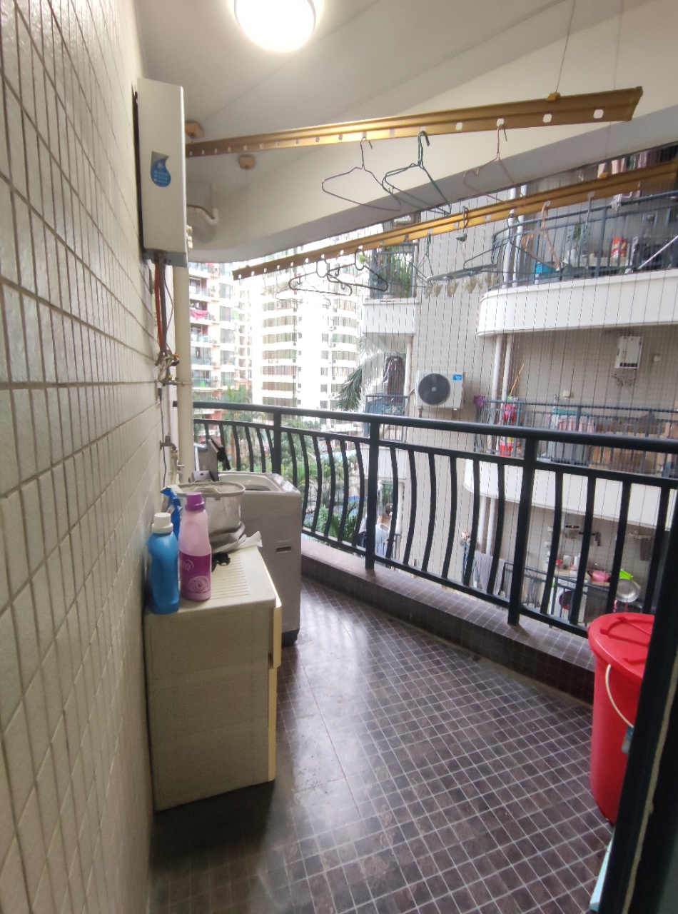 滨海贵族 3室2厅1卫 3500.0元/月 滨海贵族 3室2厅1卫 3500.0元/月室内图