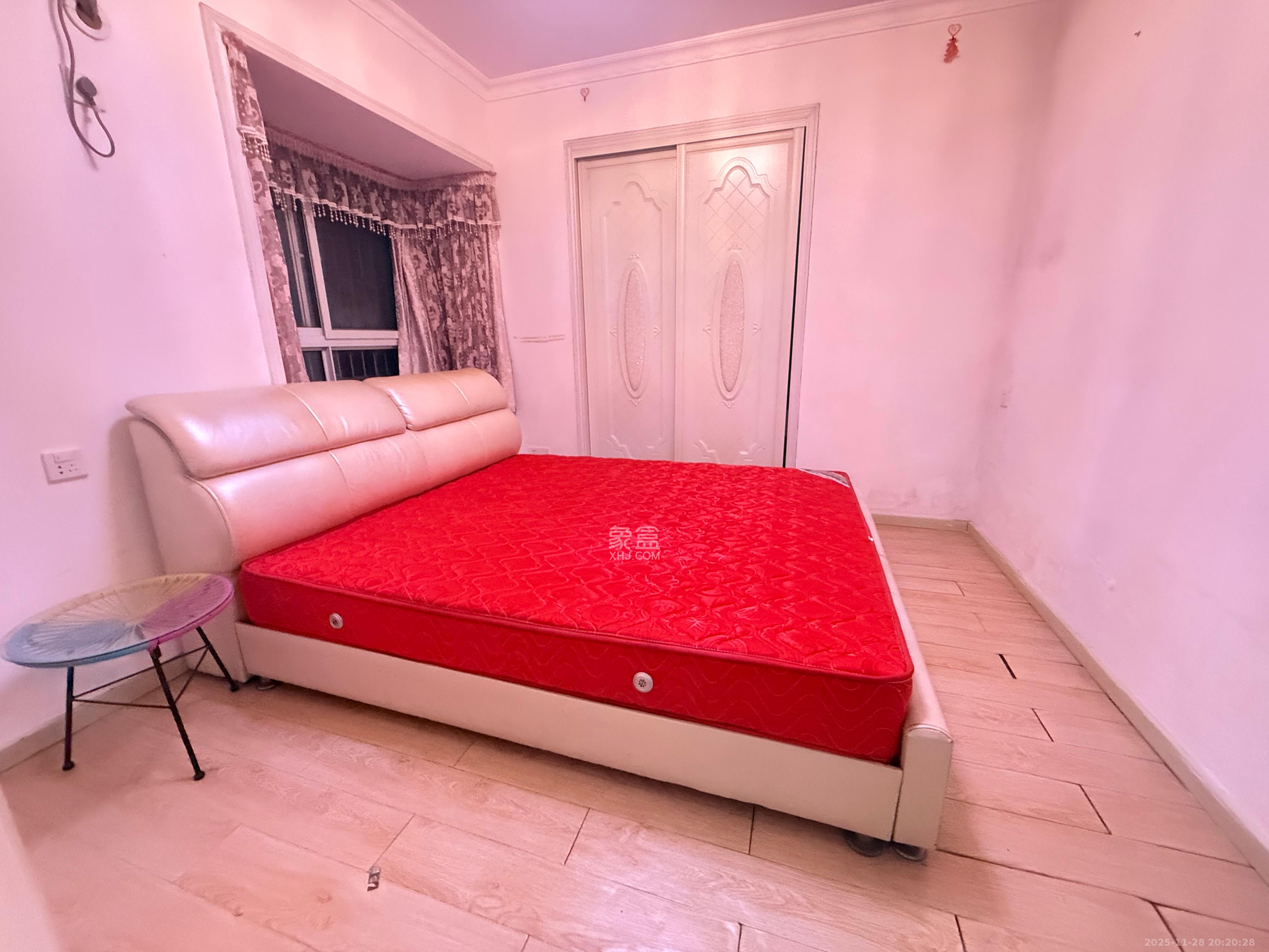 东方航标  3室2厅2卫    2200.0元/月室内图