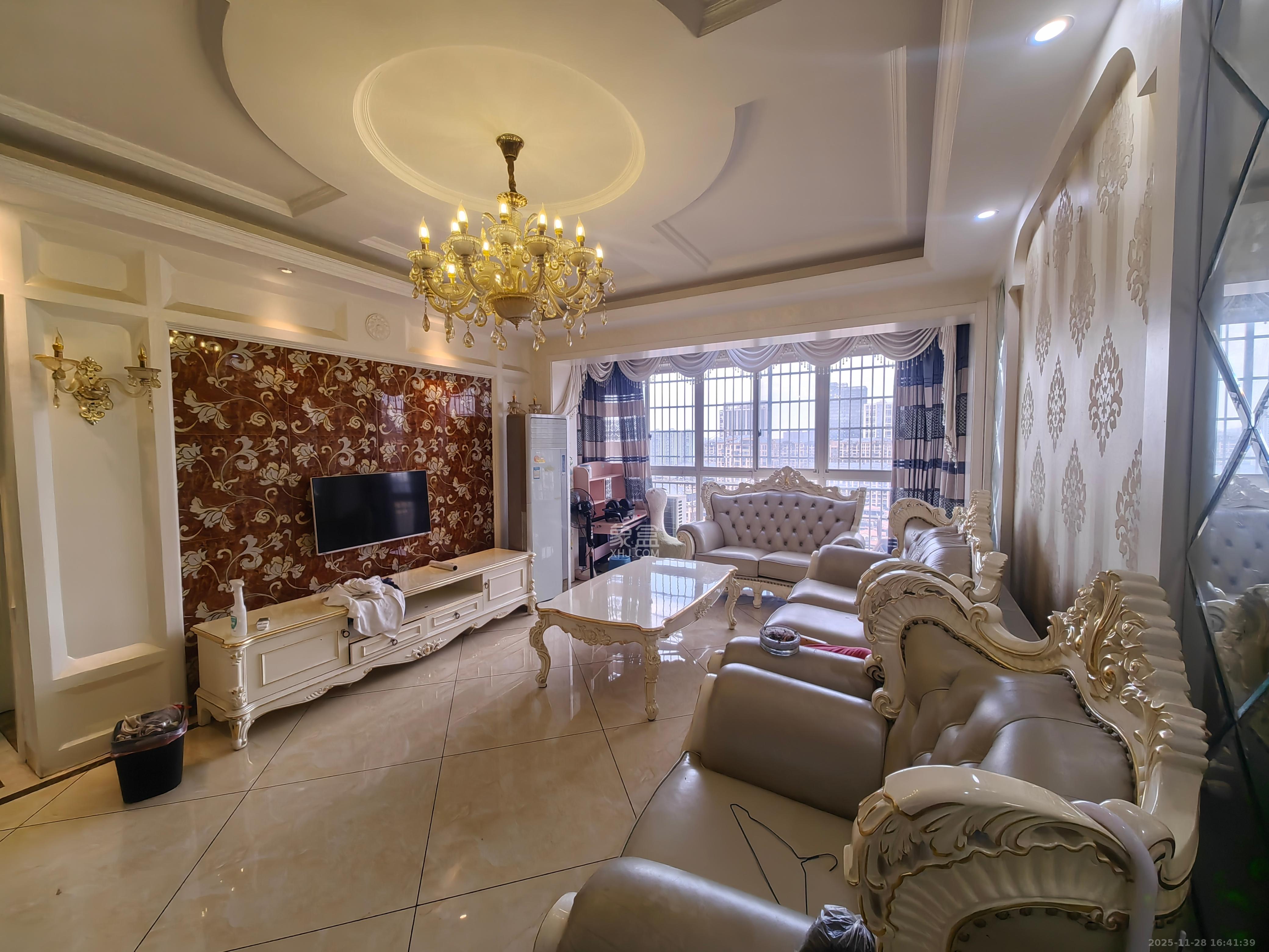 城市山水豪园(山水城市风景) 3室2厅2卫 2800.0元/月 城市山水豪园(山水城市风景) 3室2厅2卫 2800.0元/月室内图