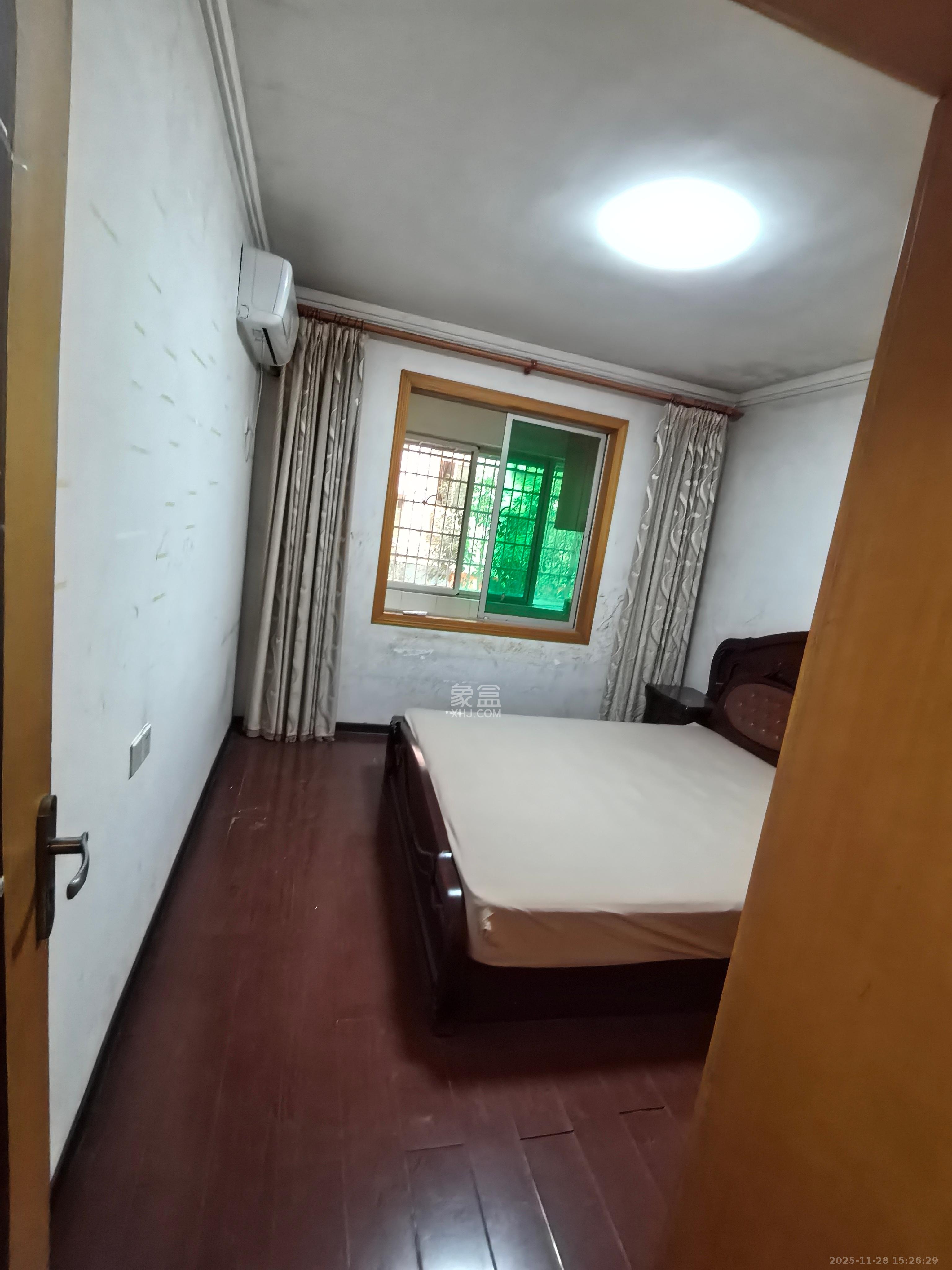 中南汽车世界 3室2厅1卫 1300.0元/月 中南汽车世界 3室2厅1卫 1300.0元/月室内图