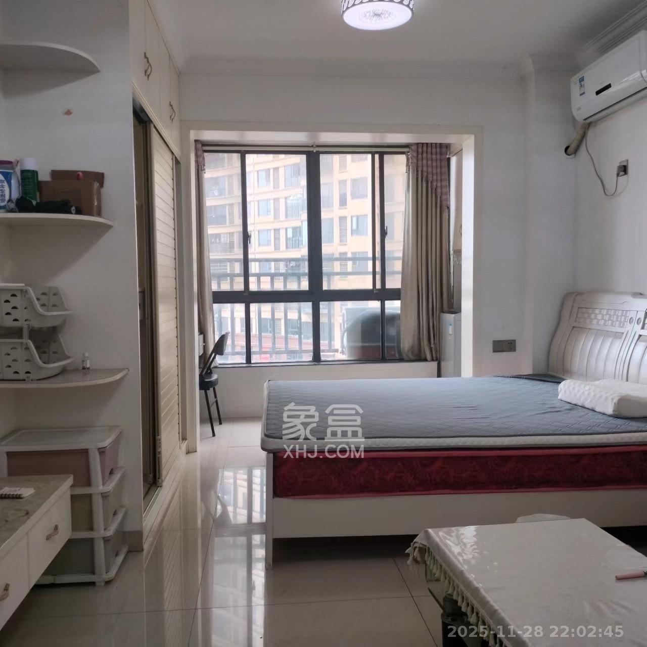 保利麓谷林语I区  1室1厅1卫    1400.0元/月室内图