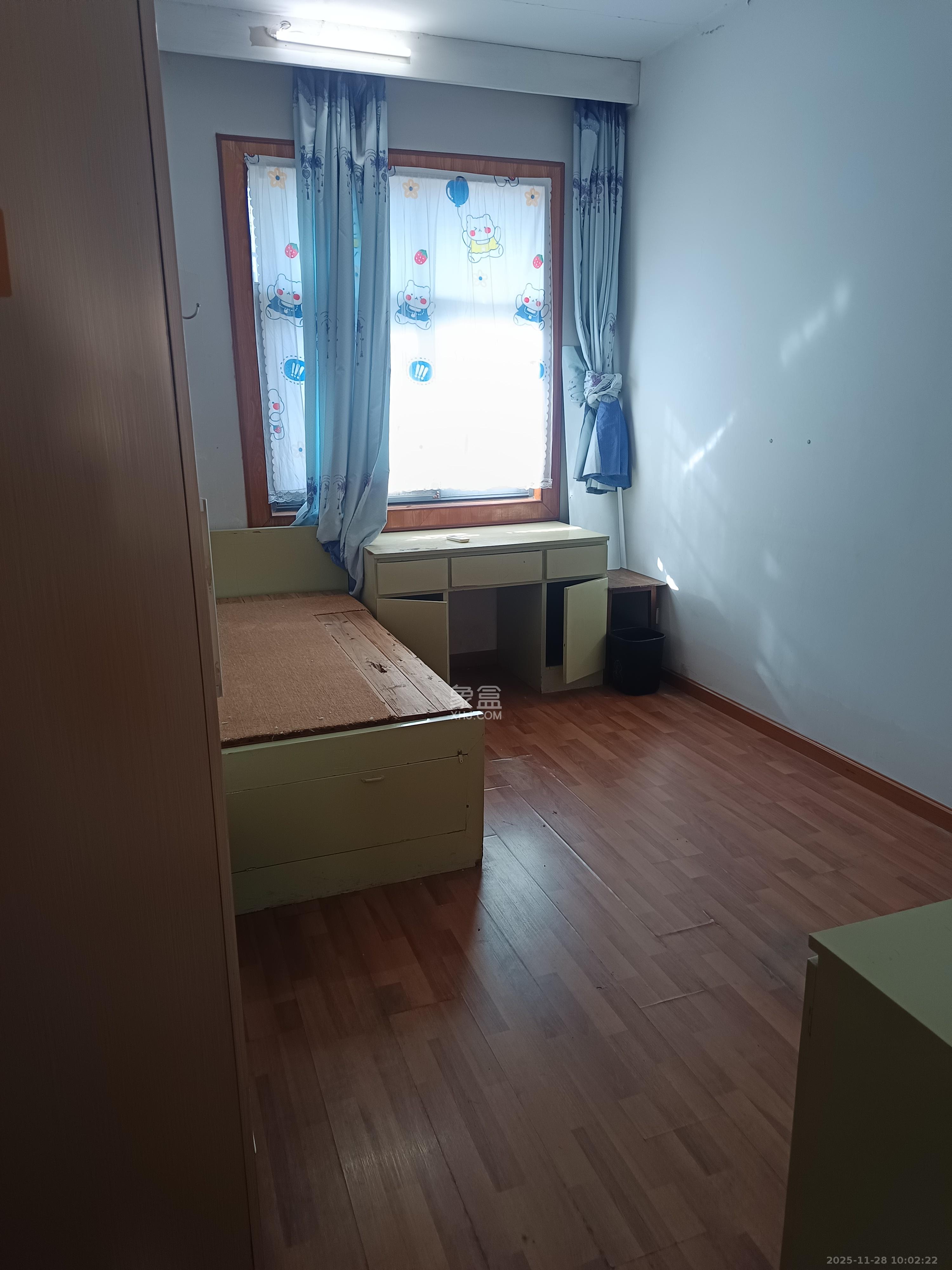 中联科技园  3室2厅1卫    2100.0元/月室内图