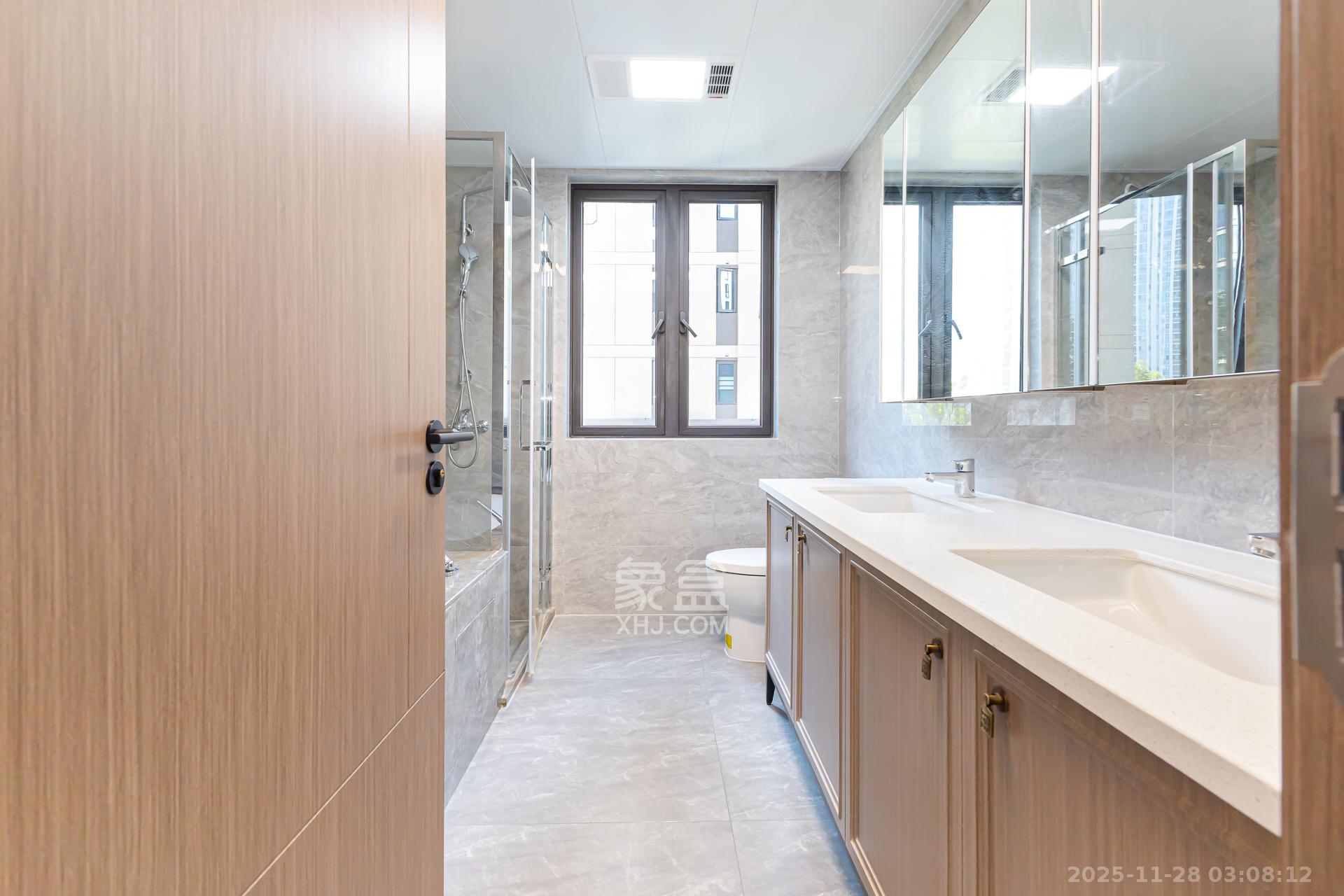 时代建发和著 4室2厅3卫 319.0万 时代建发和著 4室2厅3卫 319.0万卫生间