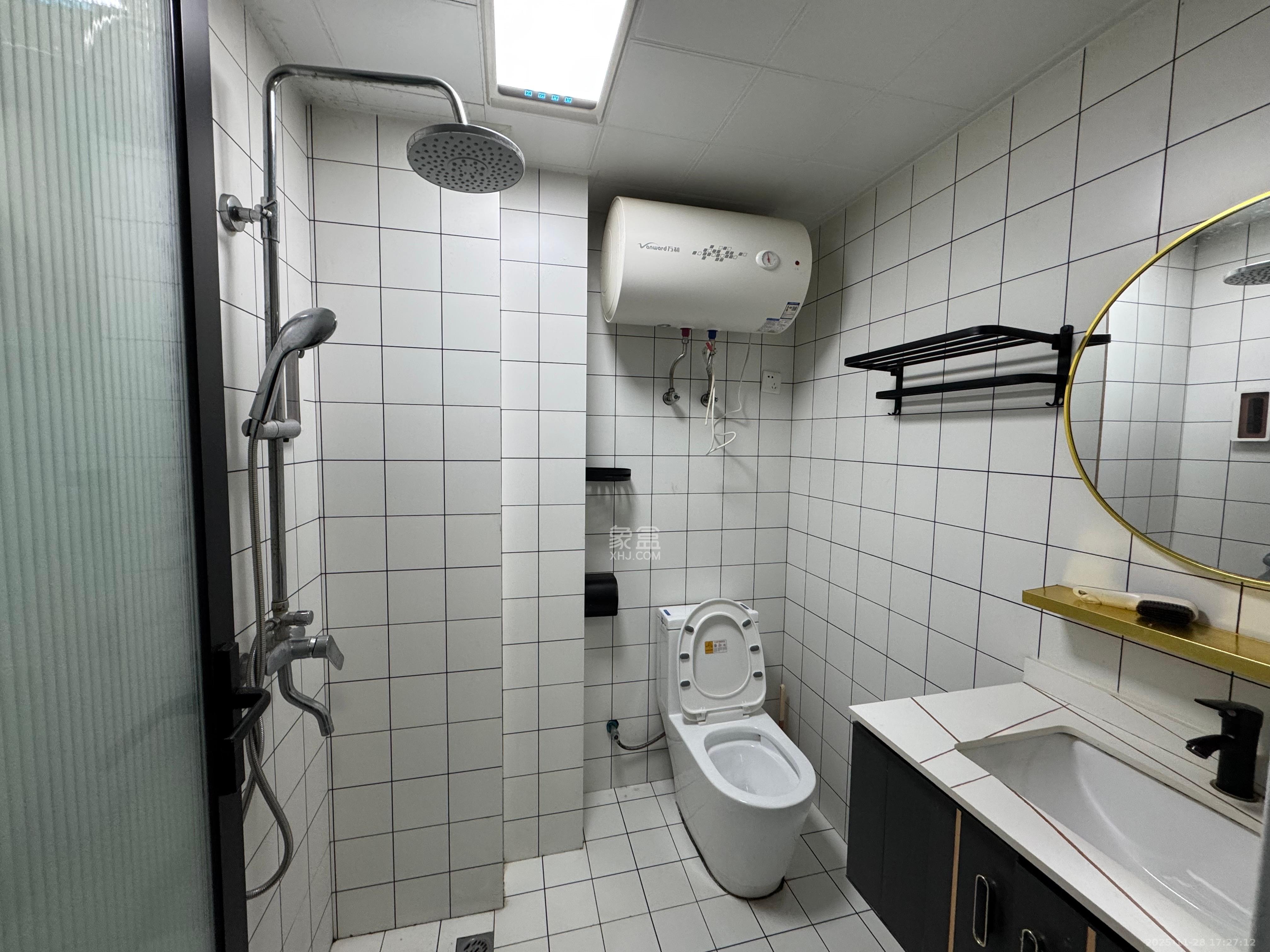 裕天国际商汇中心  1室1厅1卫    1300.0元/月室内图