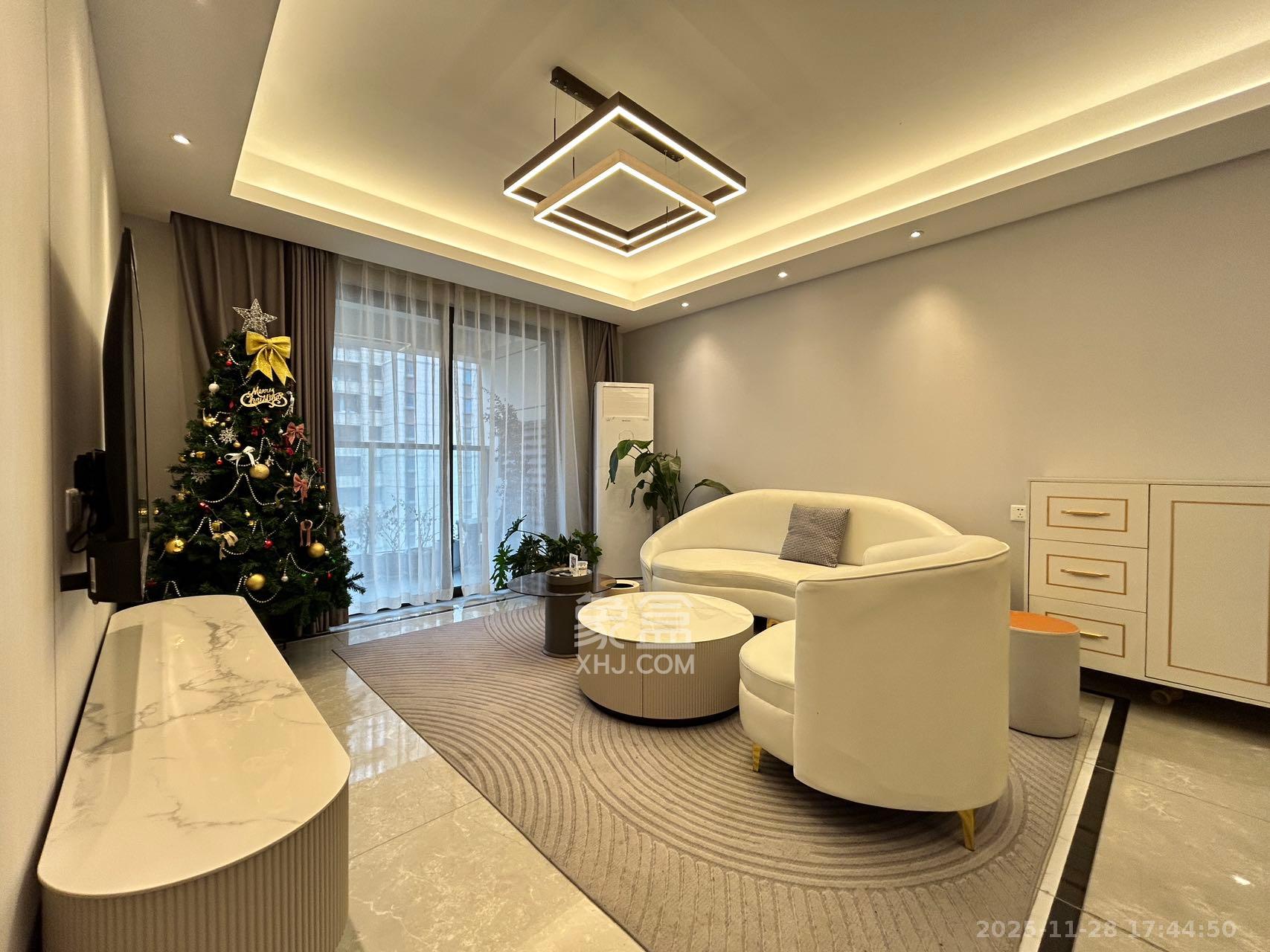 龙湖铂金中心(龙湖春江郦城) 3室2厅2卫 4500.0元/月 龙湖铂金中心(龙湖春江郦城) 3室2厅2卫 4500.0元/月室内图