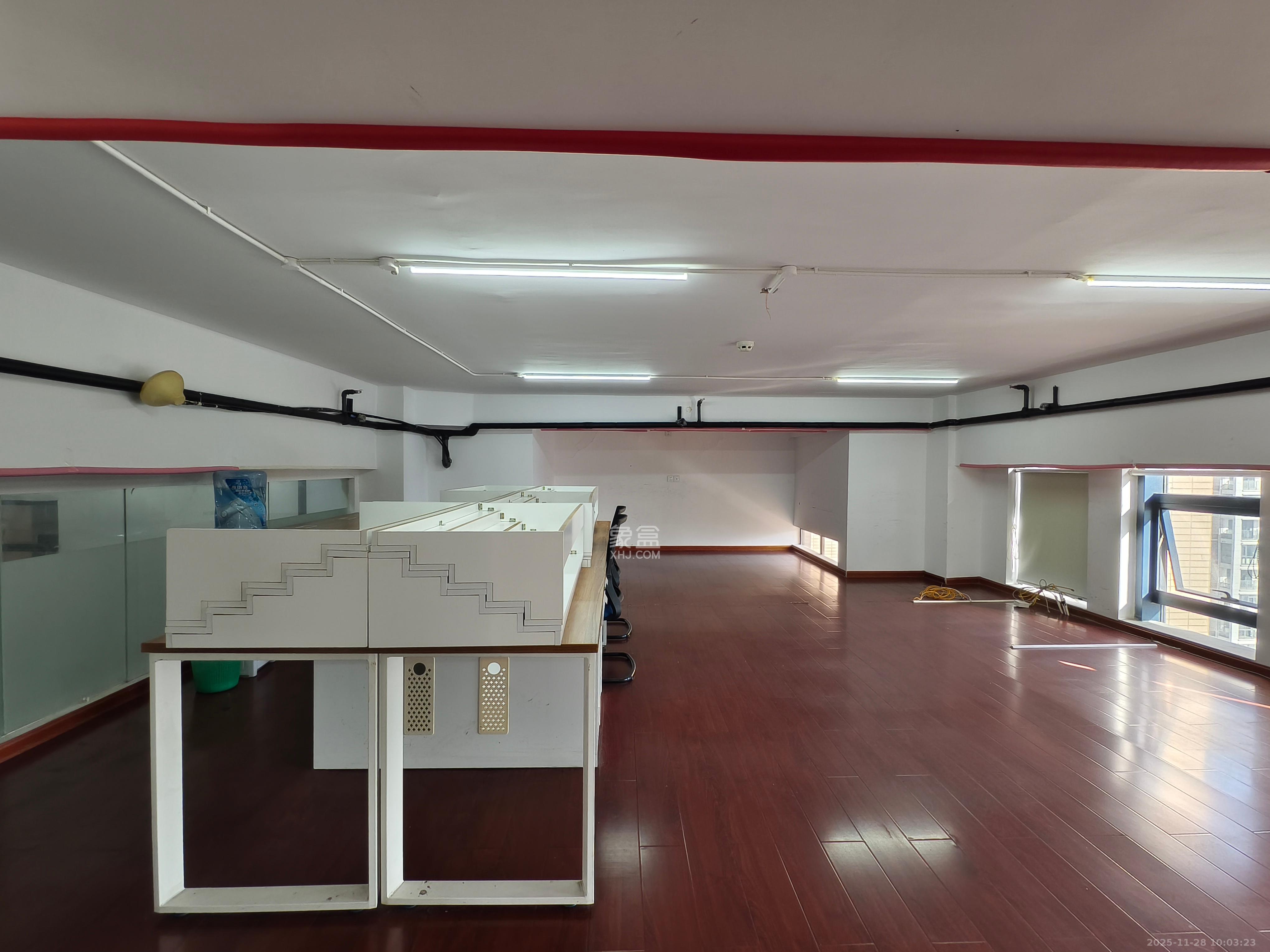 新世界创邸   192.0㎡      9000.0元/月室内图