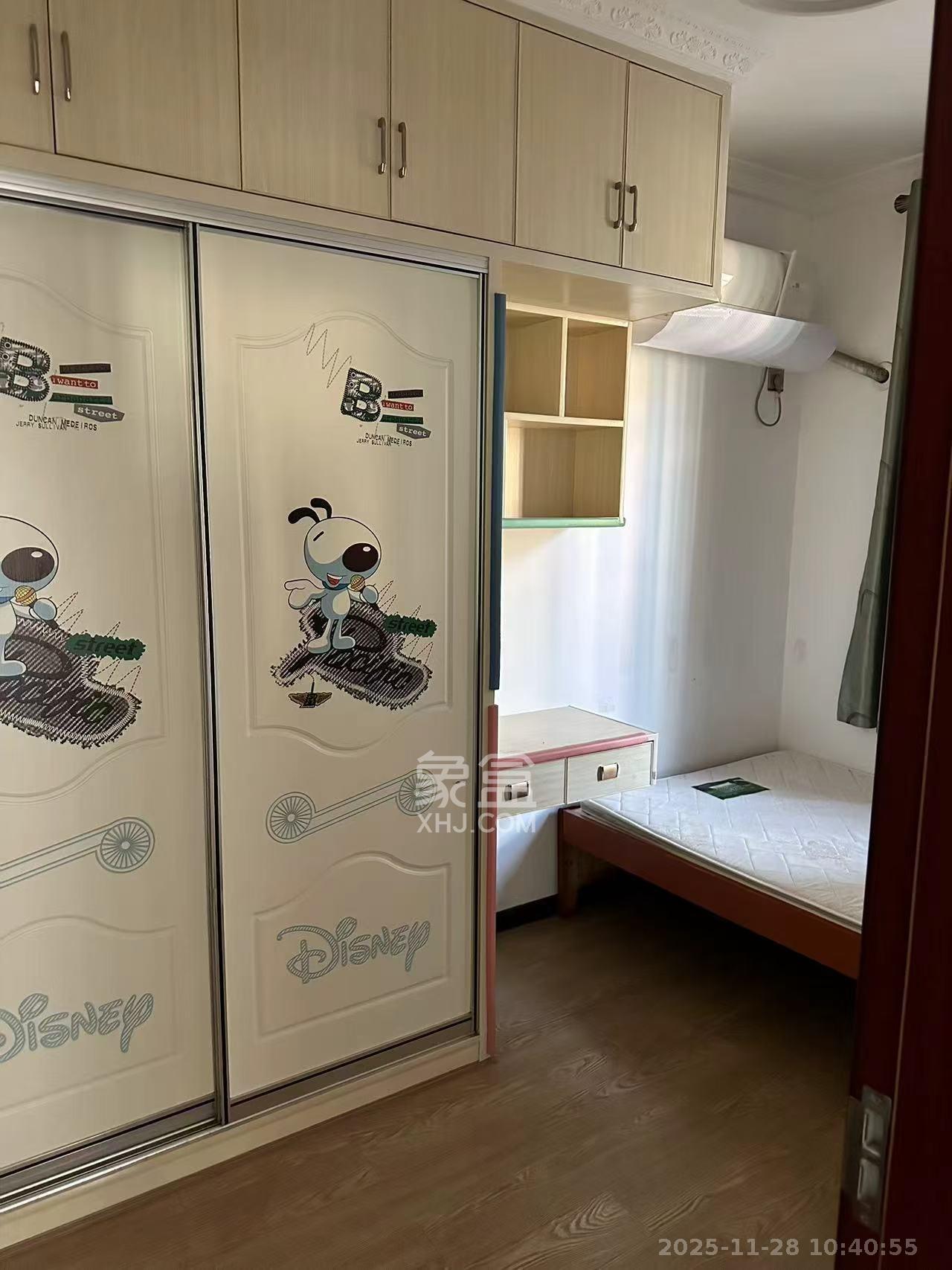 新城新世界一二三期 2室2厅1卫 2200.0元/月 新城新世界一二三期 2室2厅1卫 2200.0元/月室内图