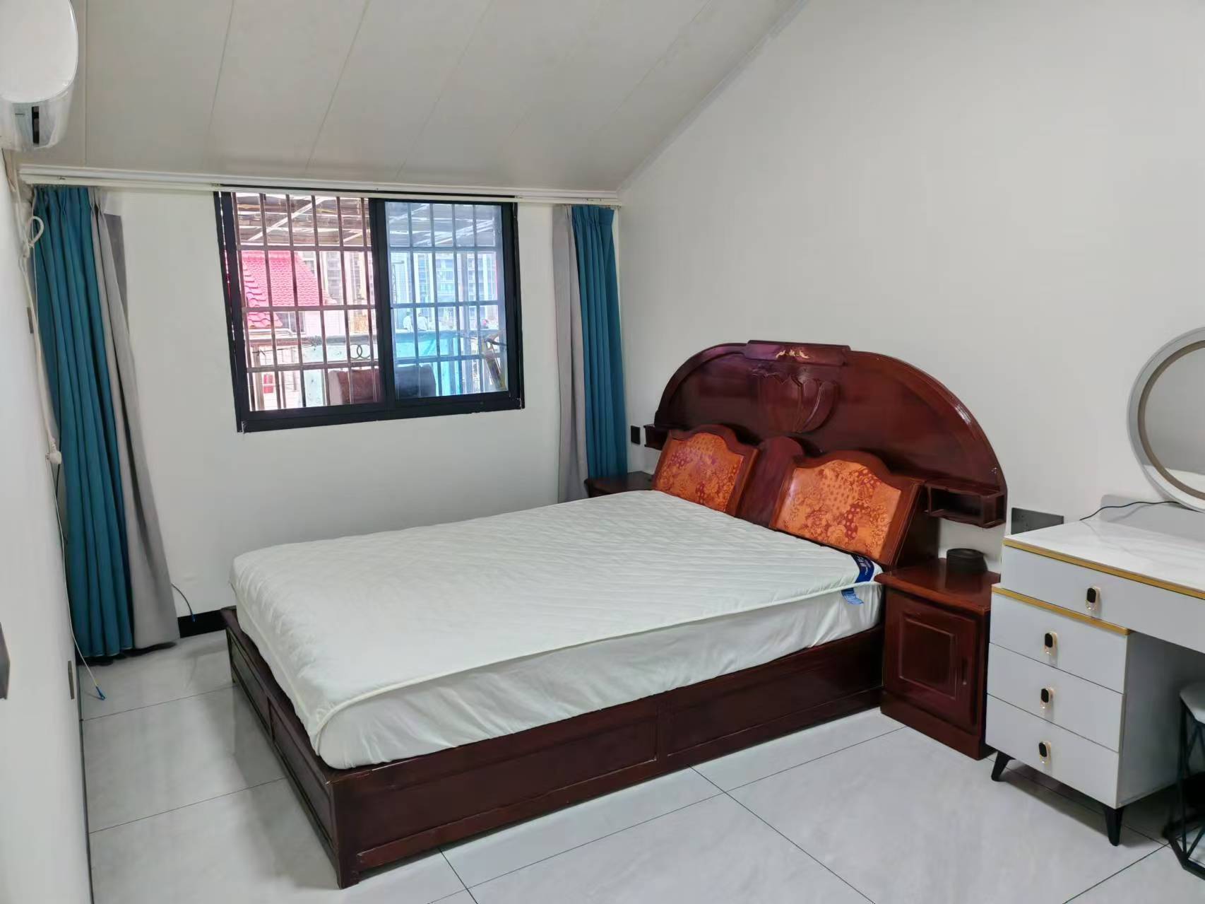 市人大政协机关大院住宅区(老市委) 2室1厅1卫 1000.0元/月 市人大政协机关大院住宅区(老市委) 2室1厅1卫 1000.0元/月室内图