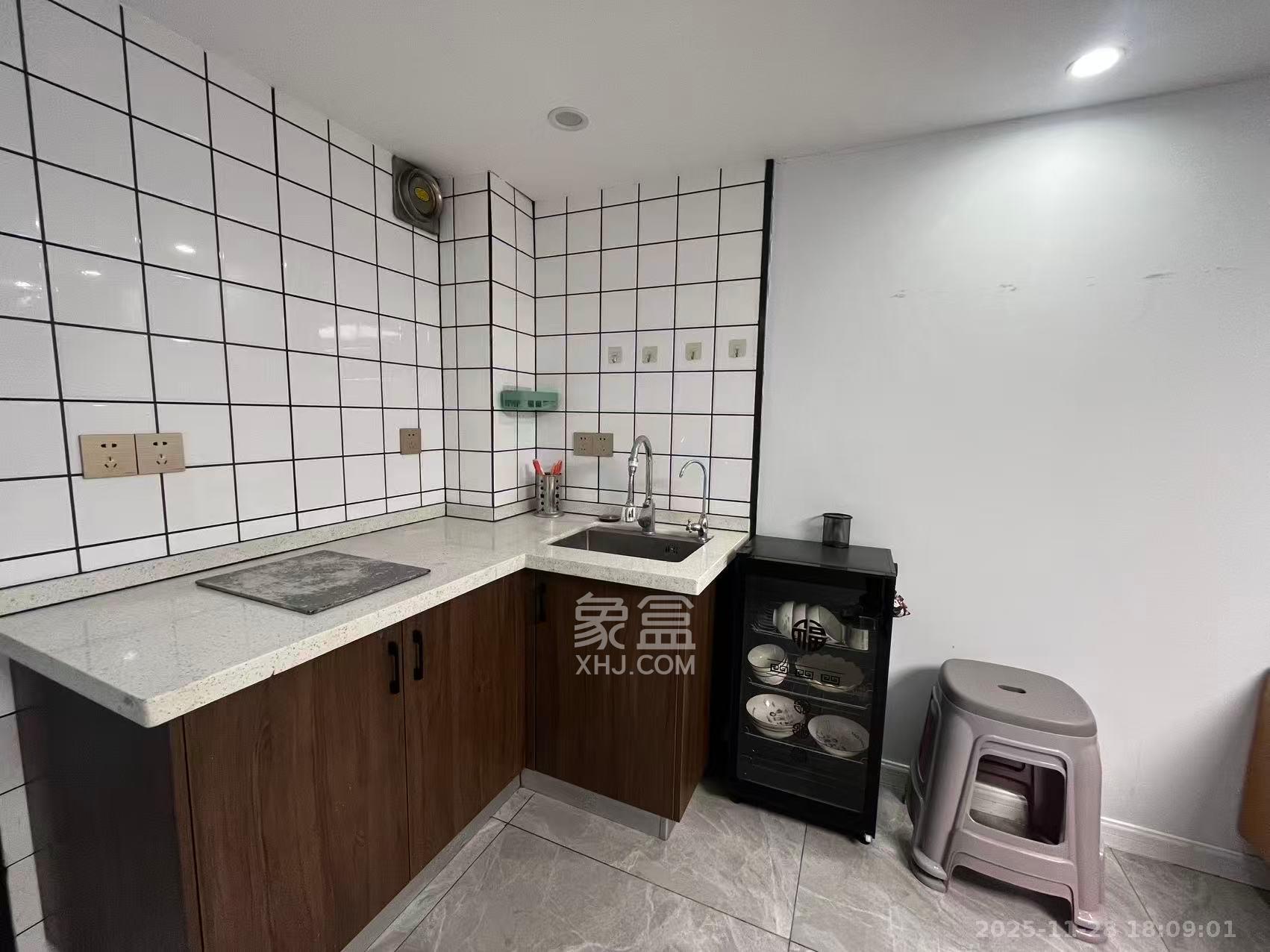 龙湖新壹城  1室1厅1卫    2200.0元/月室内图