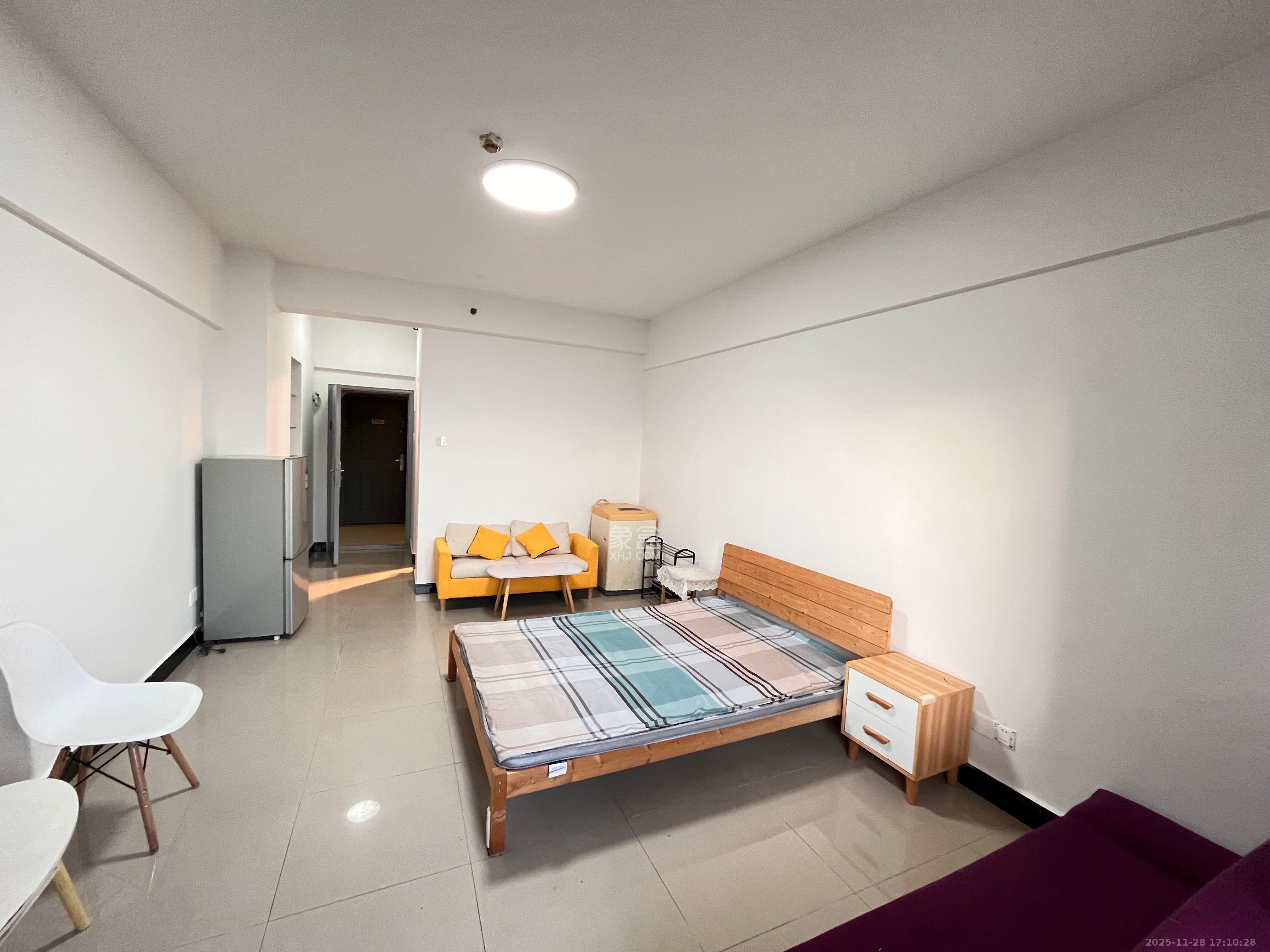 锦华时代  1室0厅0卫    1300.0元/月室内图