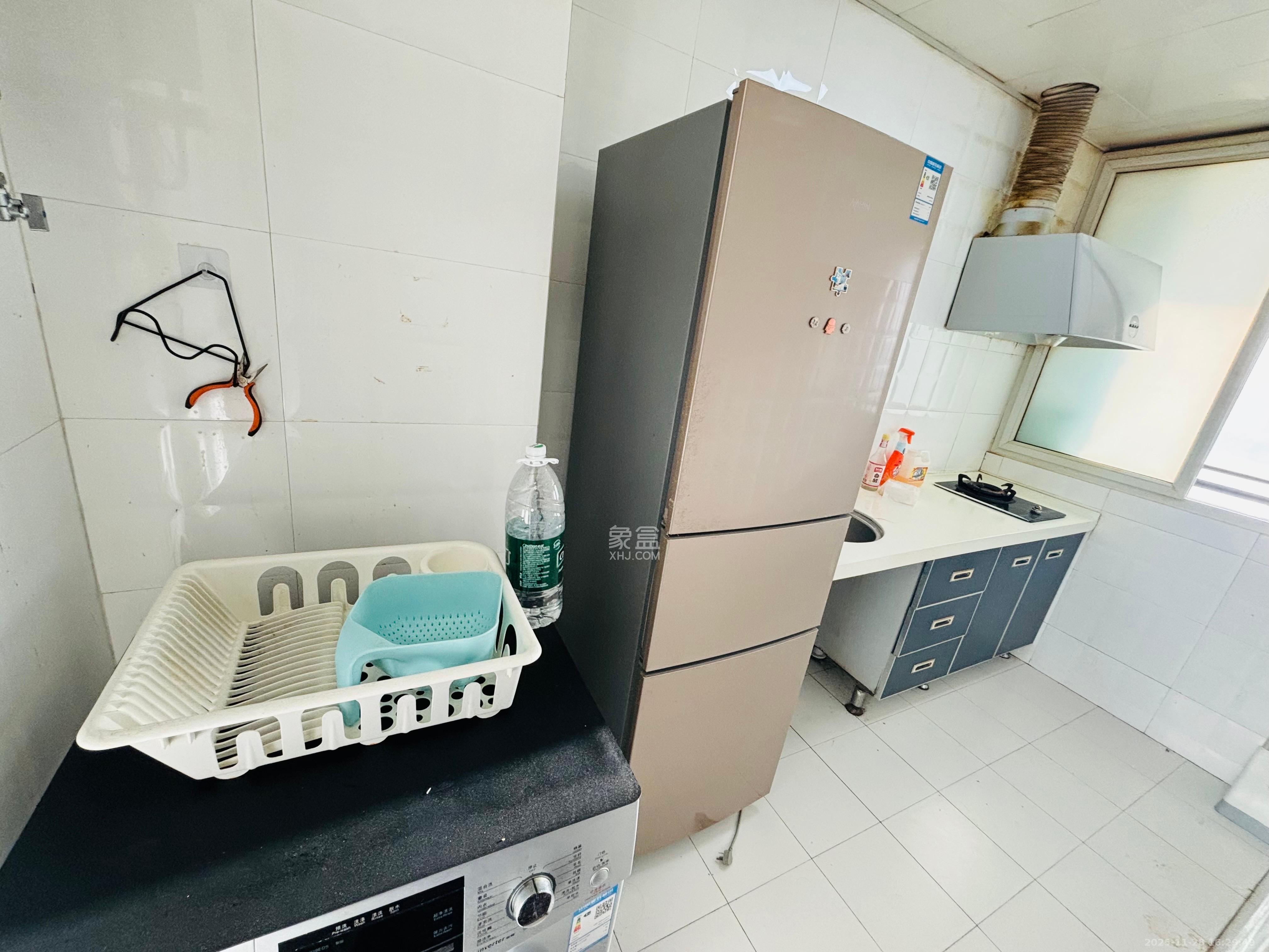 汀兰雅苑  1室0厅1卫    2000.0元/月室内图